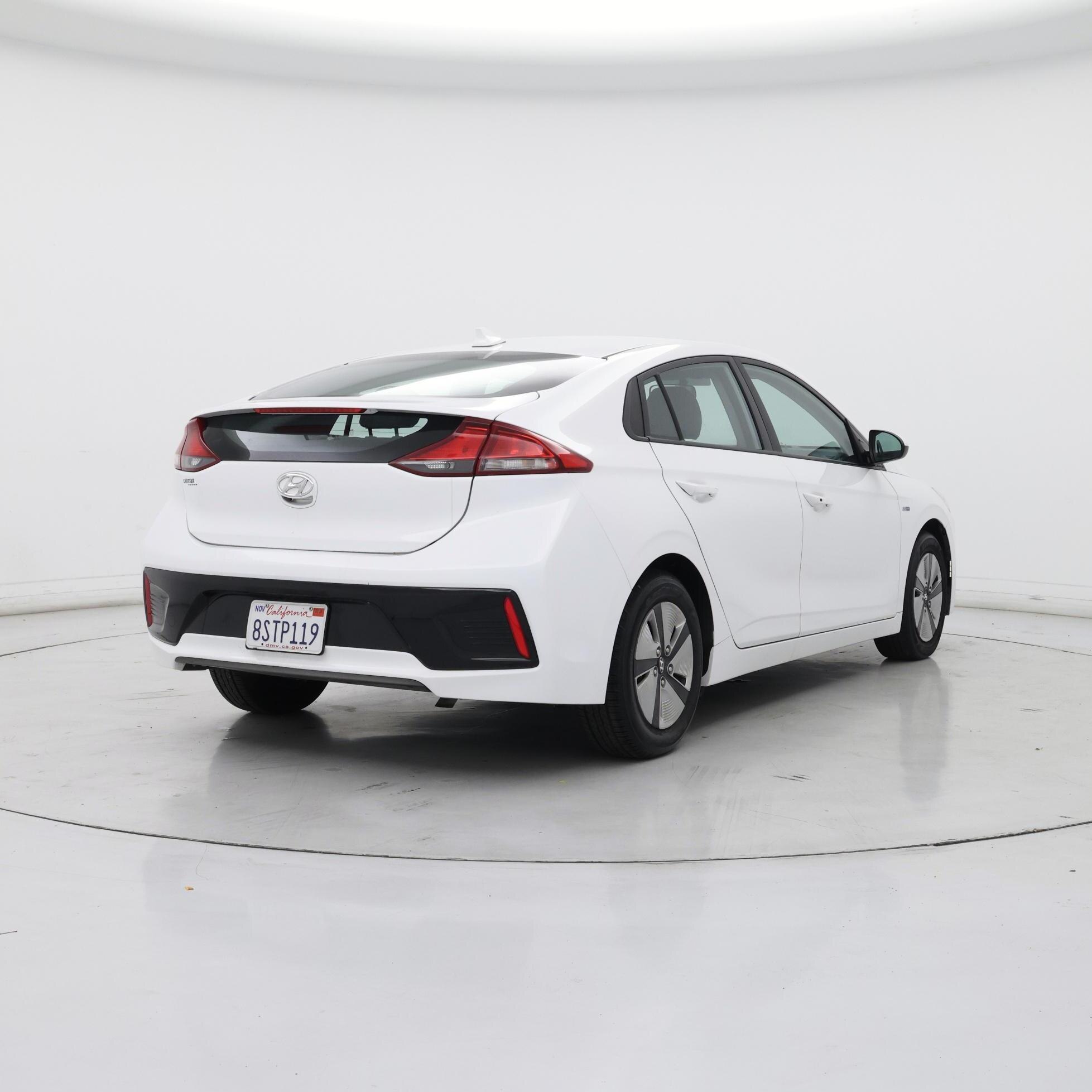 Thumbnail: 2019 Hyundai Ioniq - 8