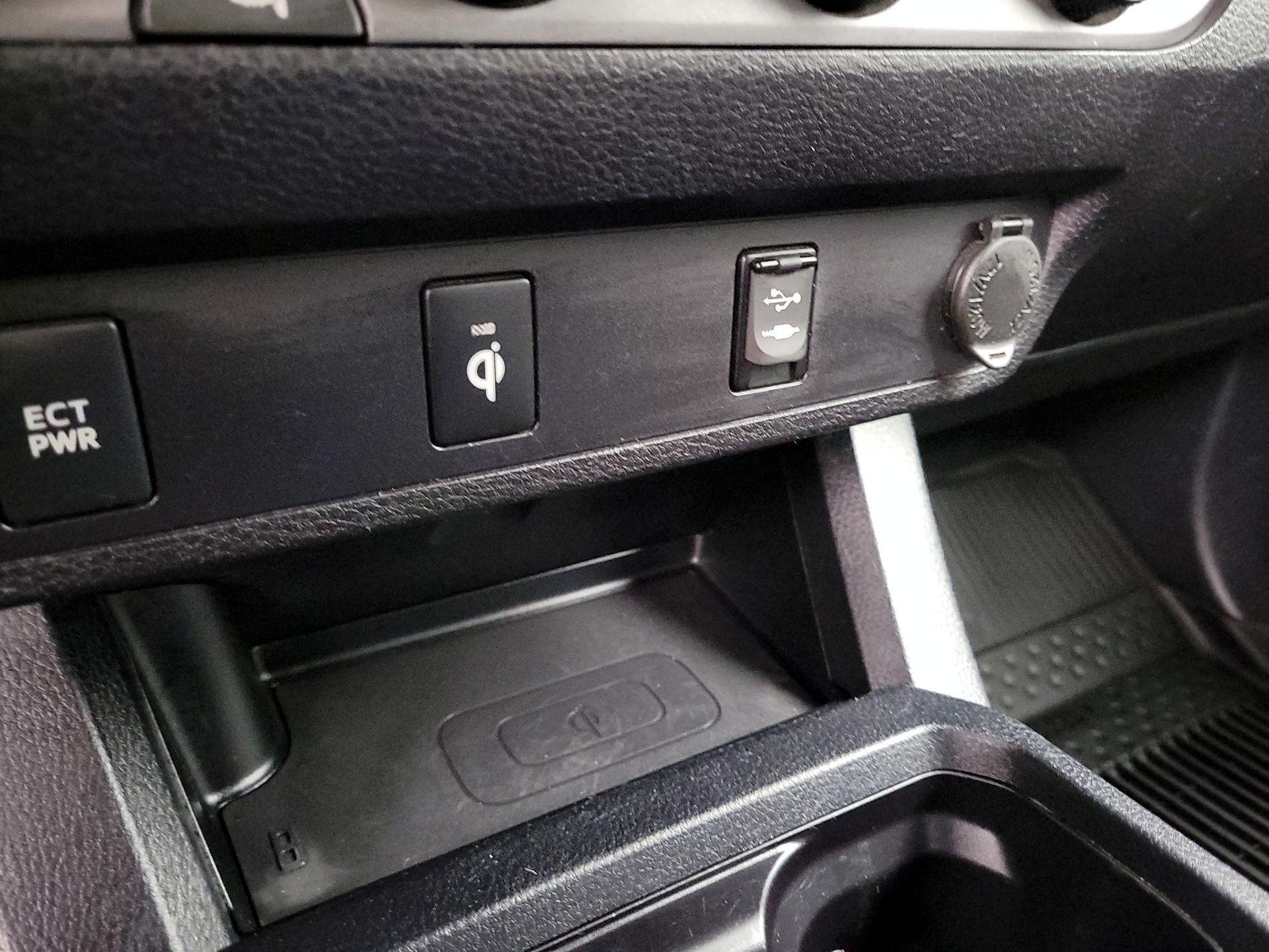 Thumbnail: 2017 Toyota Tacoma - 19