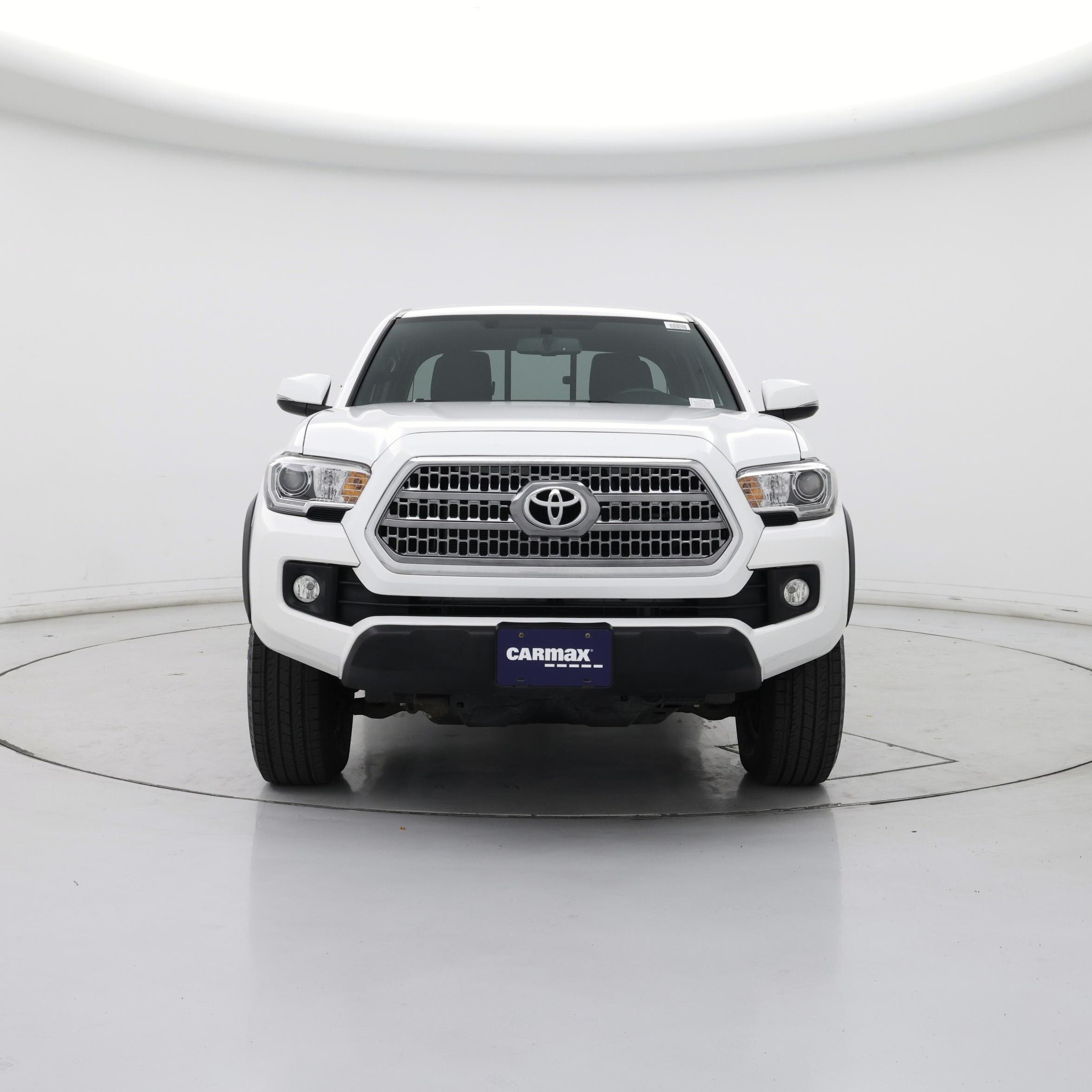 Thumbnail: 2017 Toyota Tacoma - 5