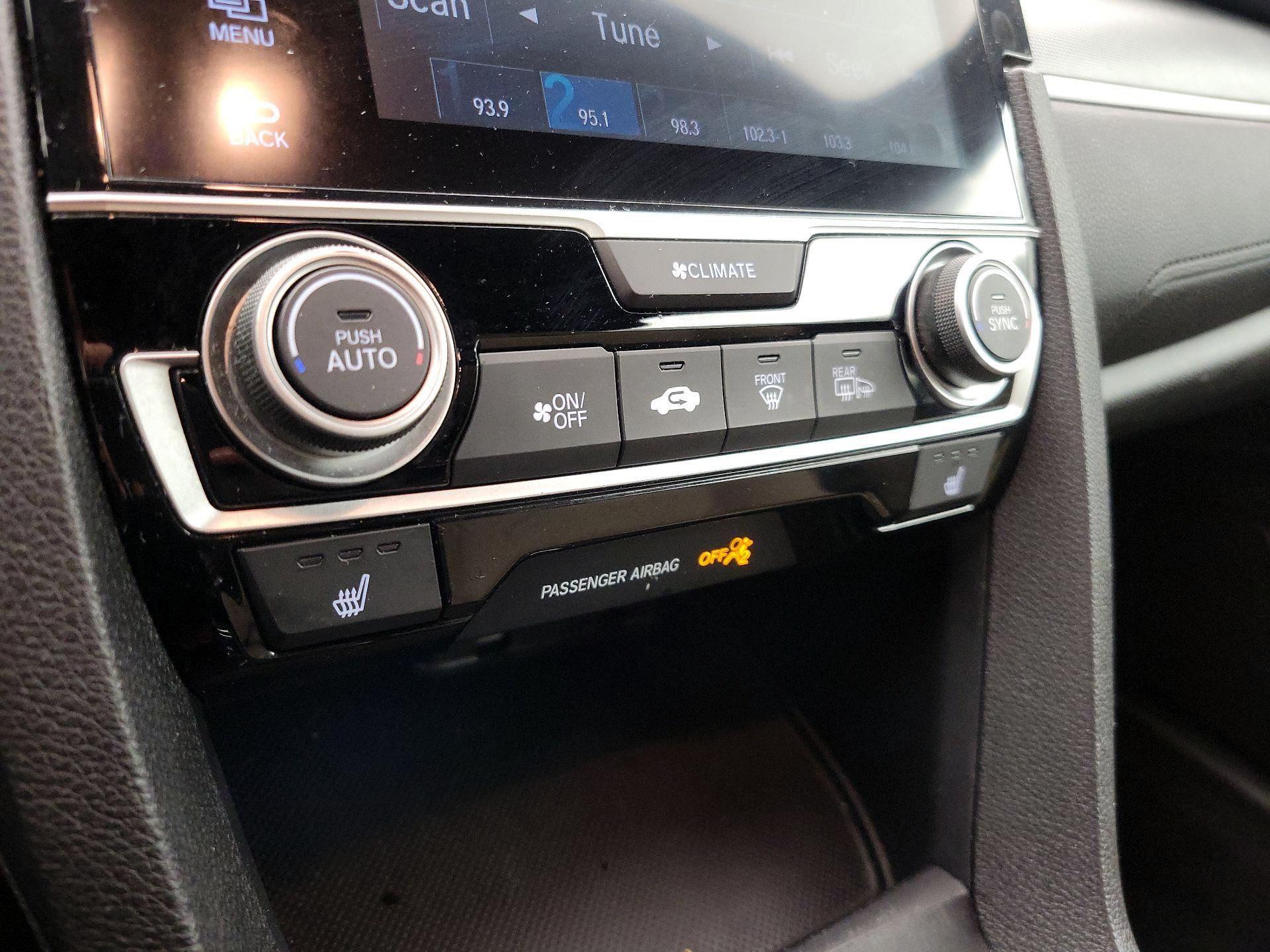 Thumbnail: 2016 Honda Civic - 16