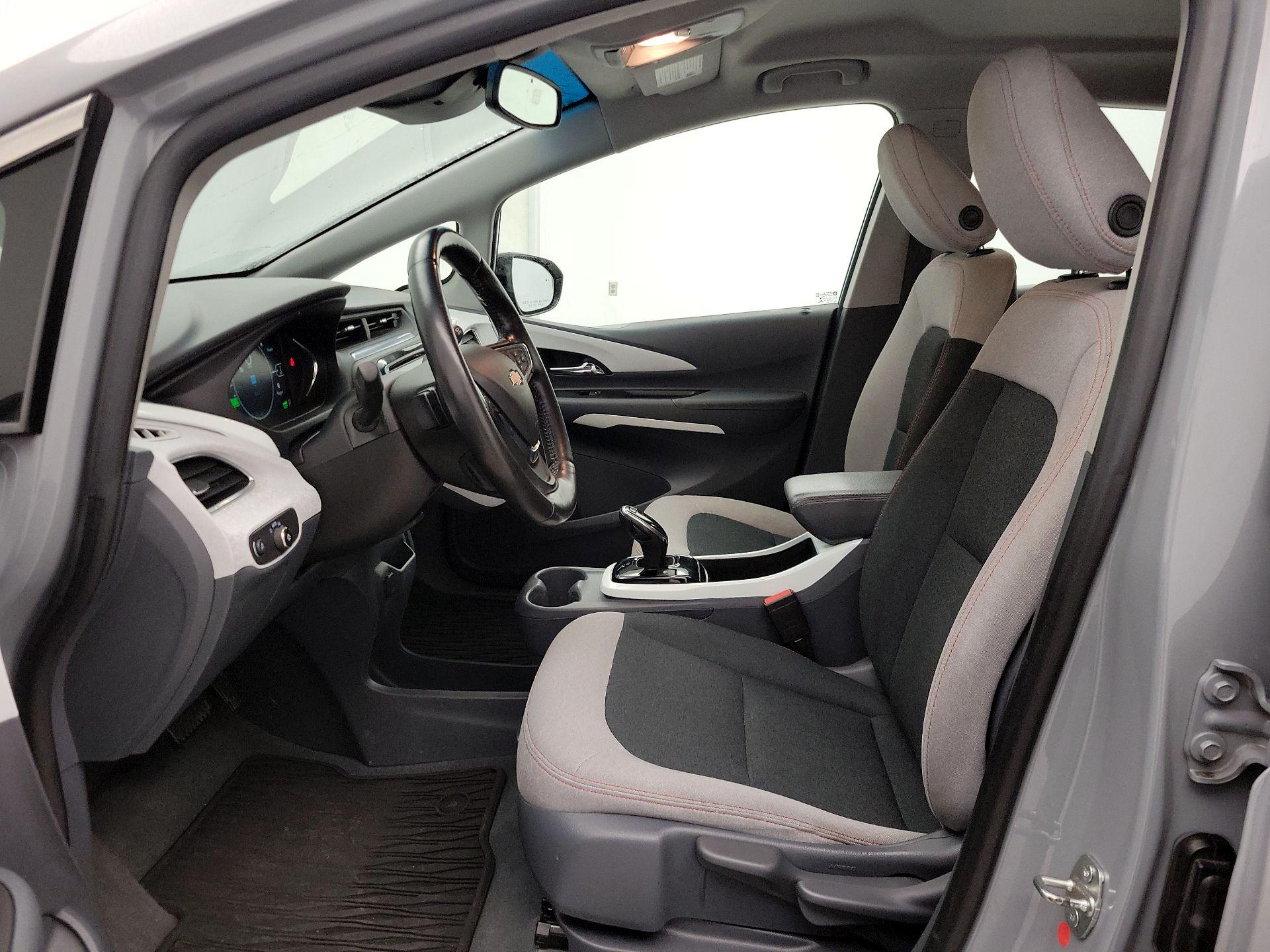 Thumbnail: 2021 Chevrolet Bolt EV - 11