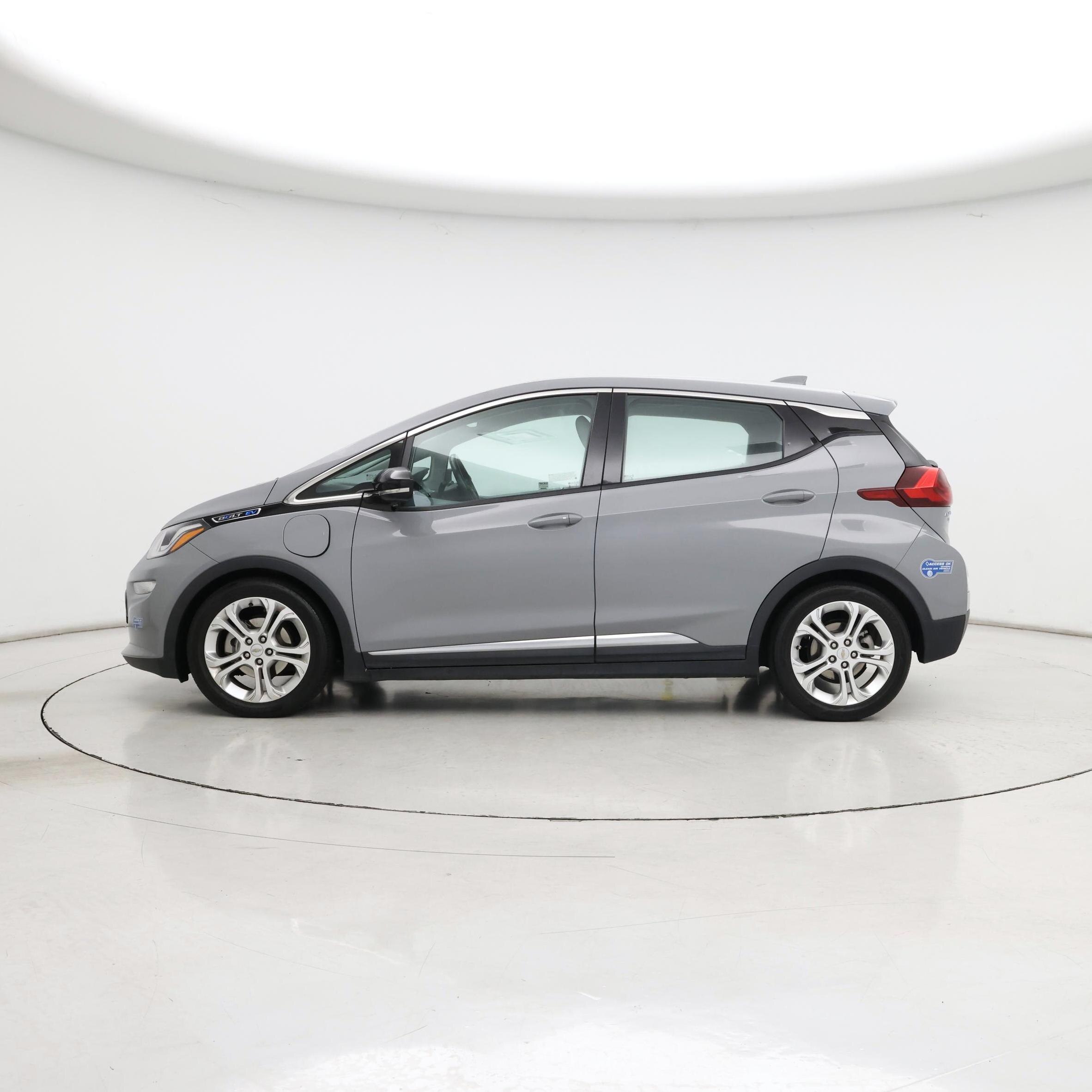 Thumbnail: 2021 Chevrolet Bolt EV - 3