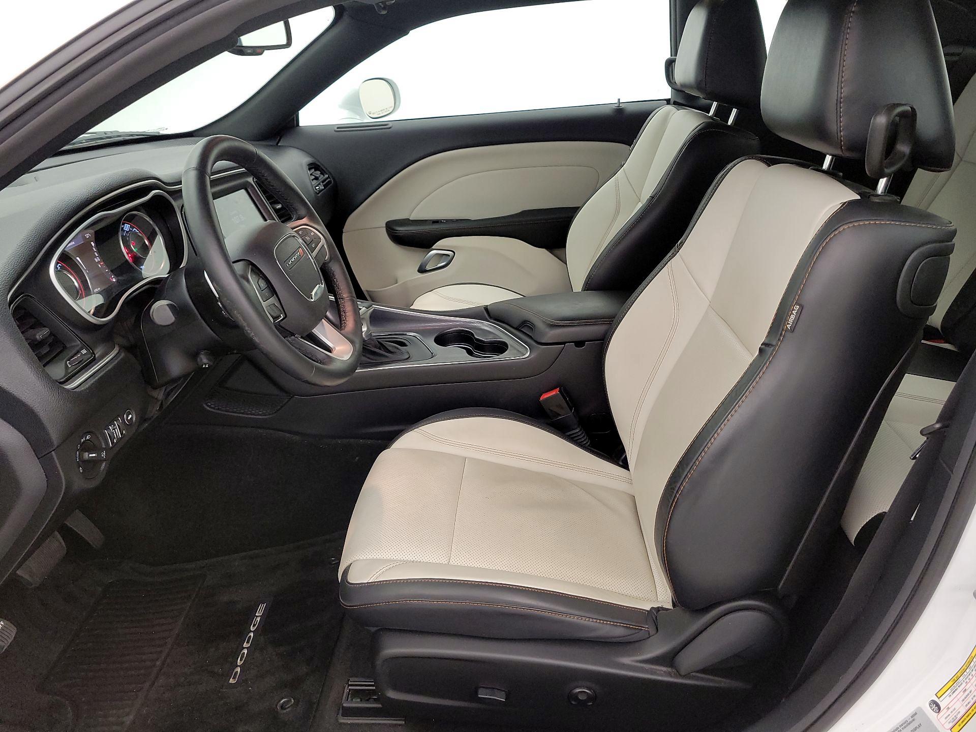 Thumbnail: 2015 Dodge Challenger - 11