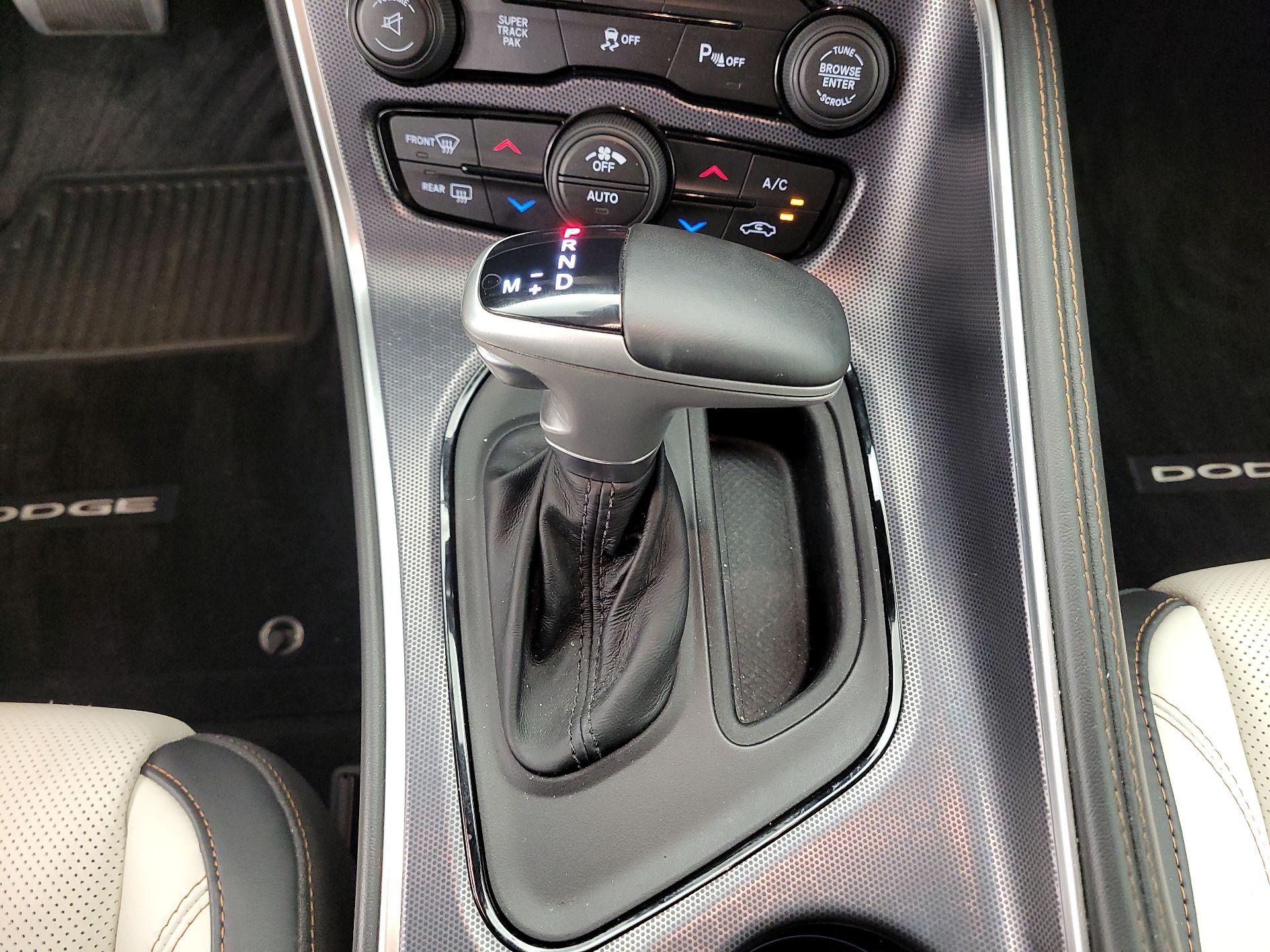 Thumbnail: 2015 Dodge Challenger - 18