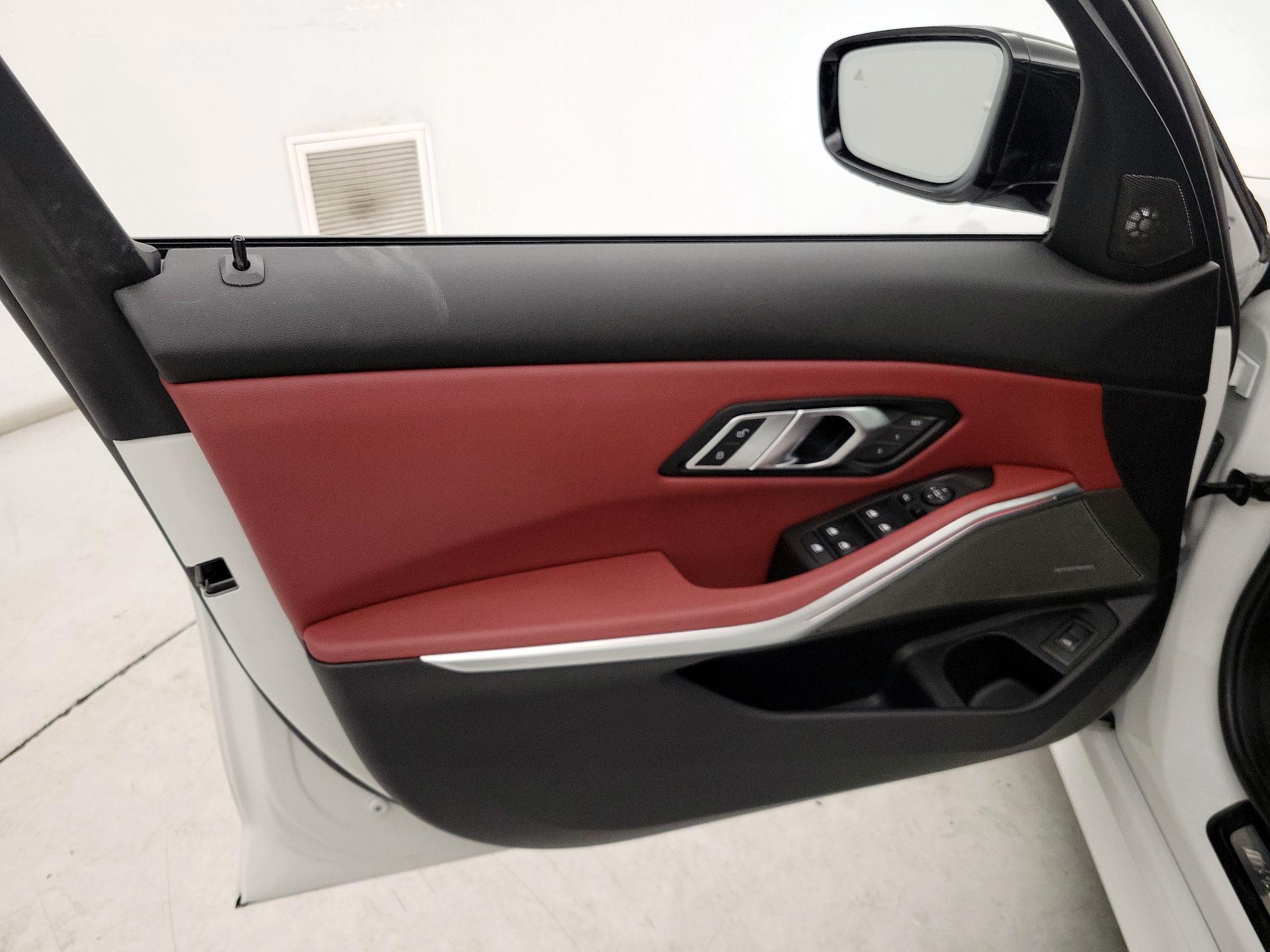 Thumbnail: 2023 BMW 3 Series - 12