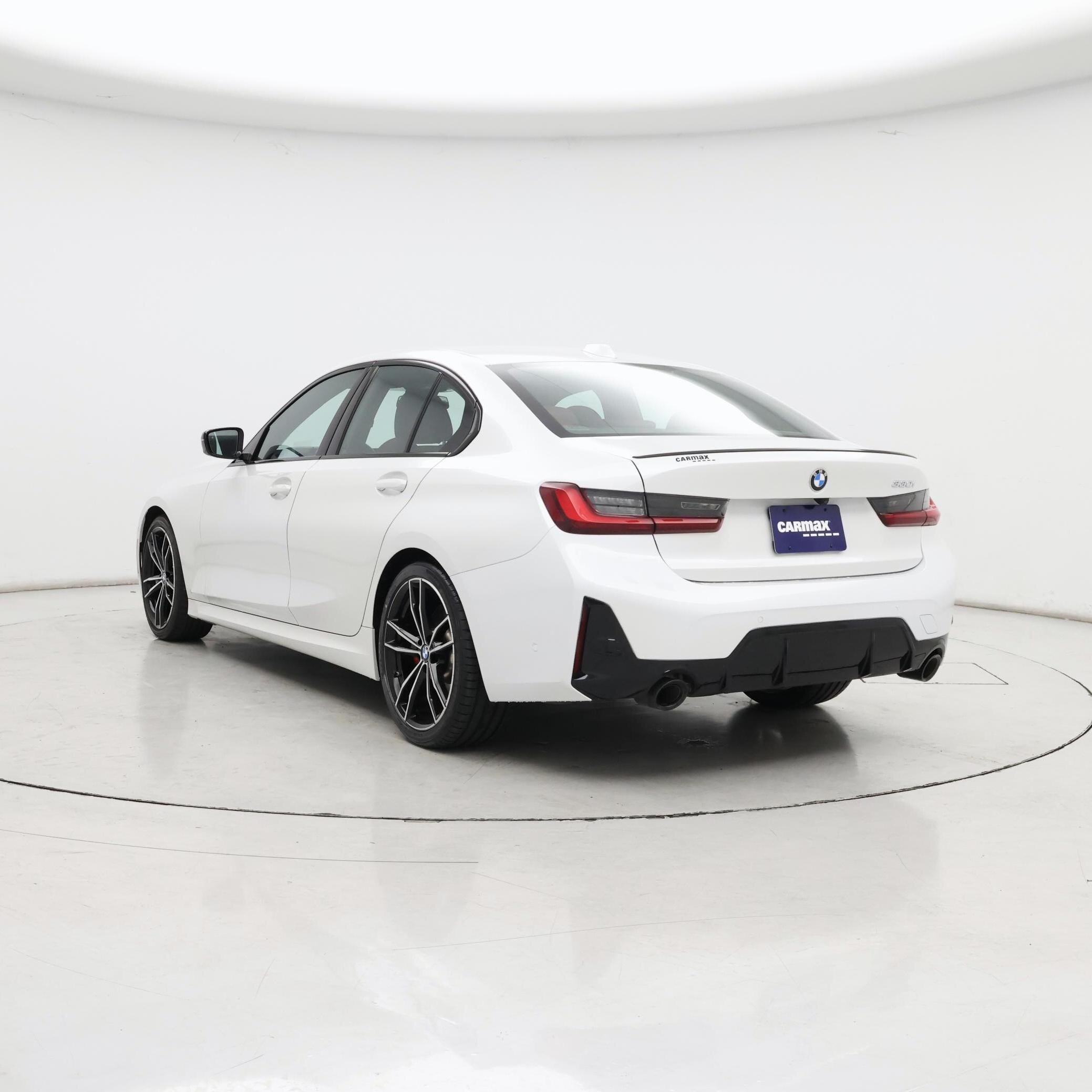 Thumbnail: 2023 BMW 3 Series - 2