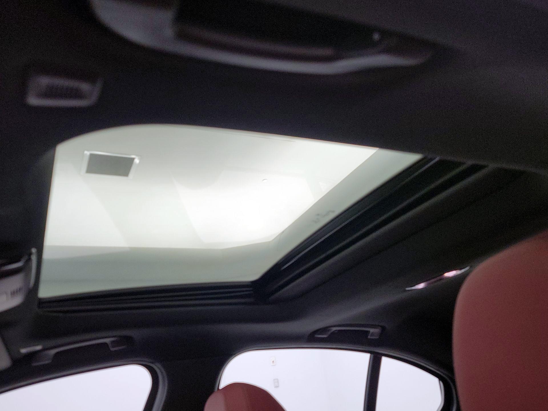 Thumbnail: 2023 BMW 3 Series - 20