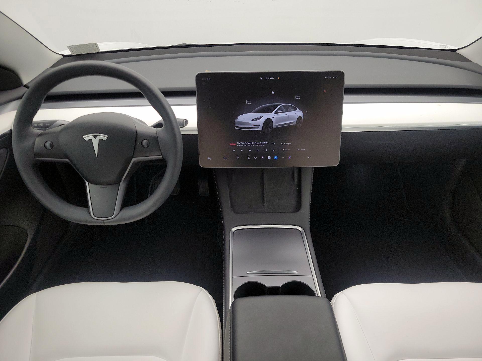 Thumbnail: 2023 Tesla Model 3 - 9