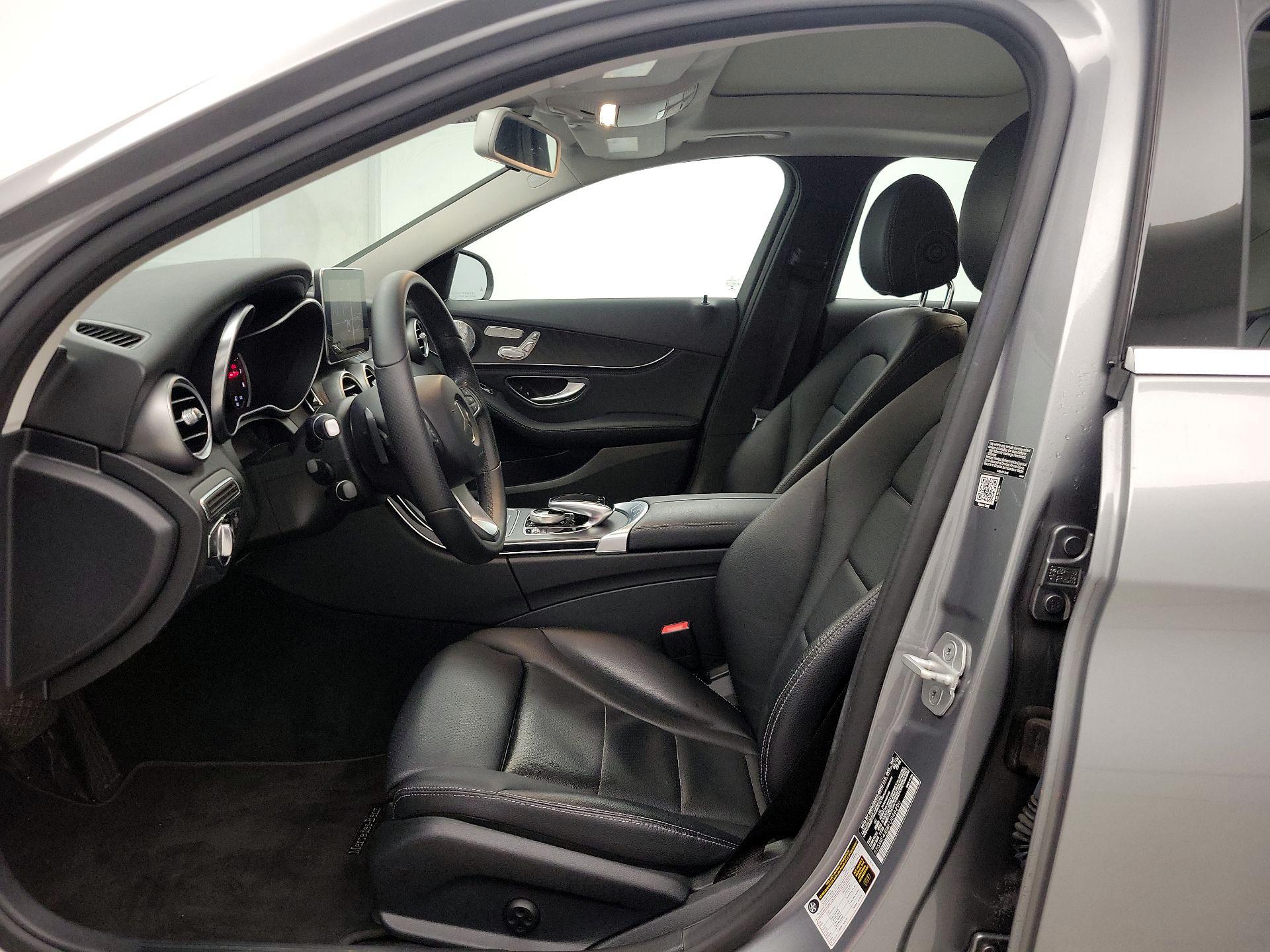 Thumbnail: 2015 Mercedes-Benz C-Class - 11