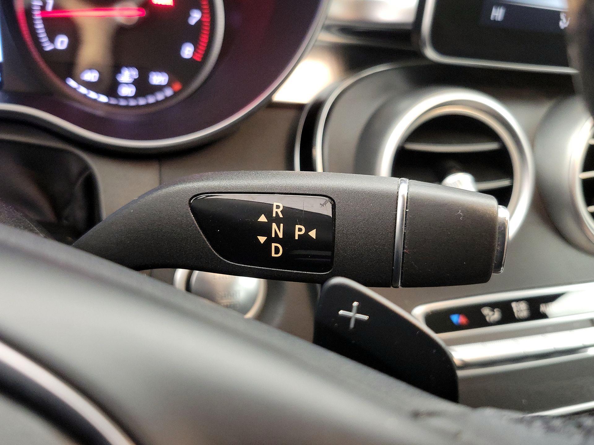 Thumbnail: 2015 Mercedes-Benz C-Class - 18