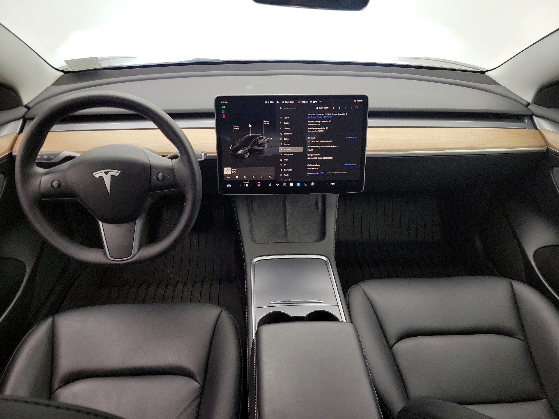 Thumbnail: 2023 Tesla Model 3 - 9