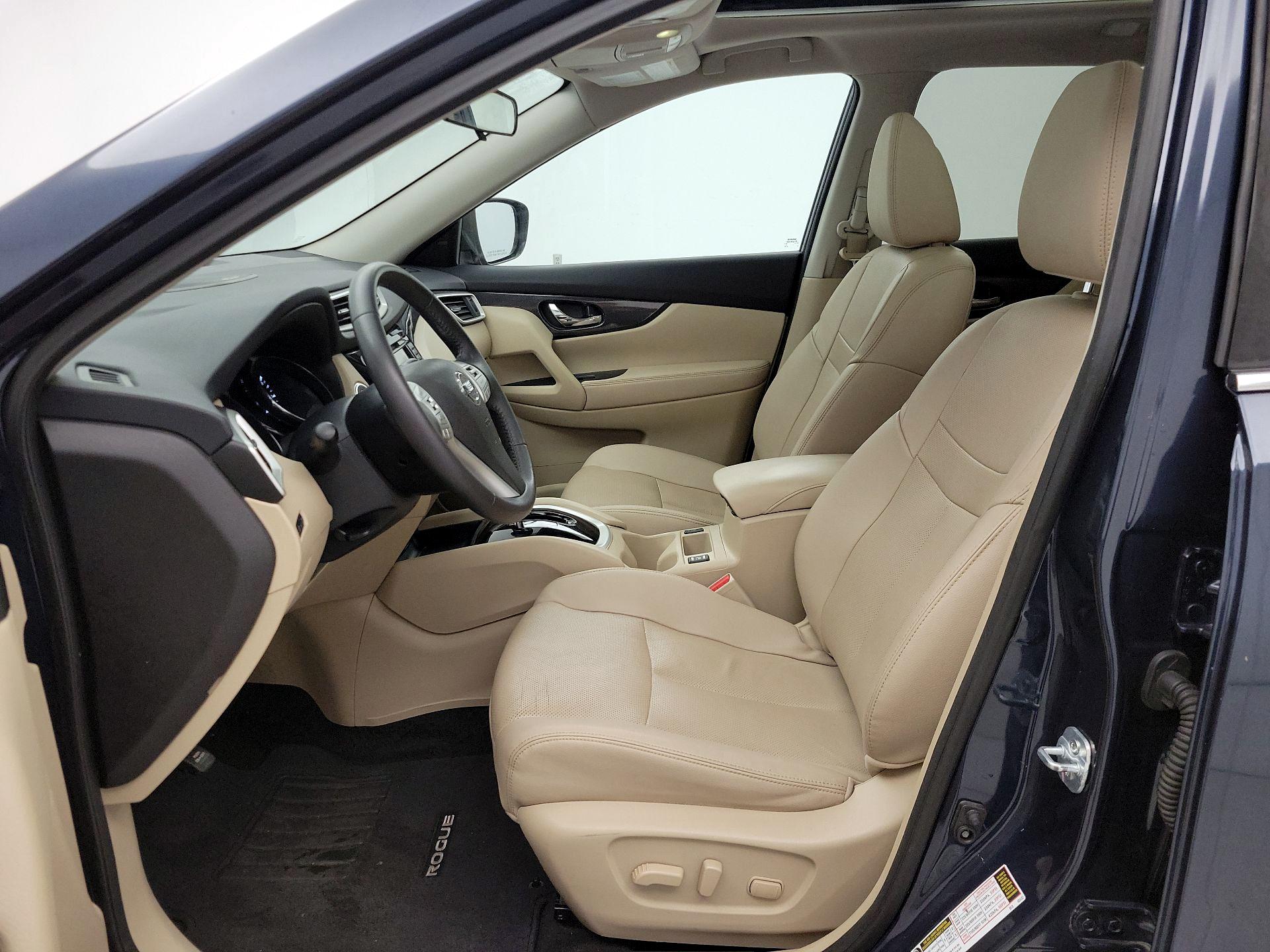 Thumbnail: 2016 Nissan Rogue - 11