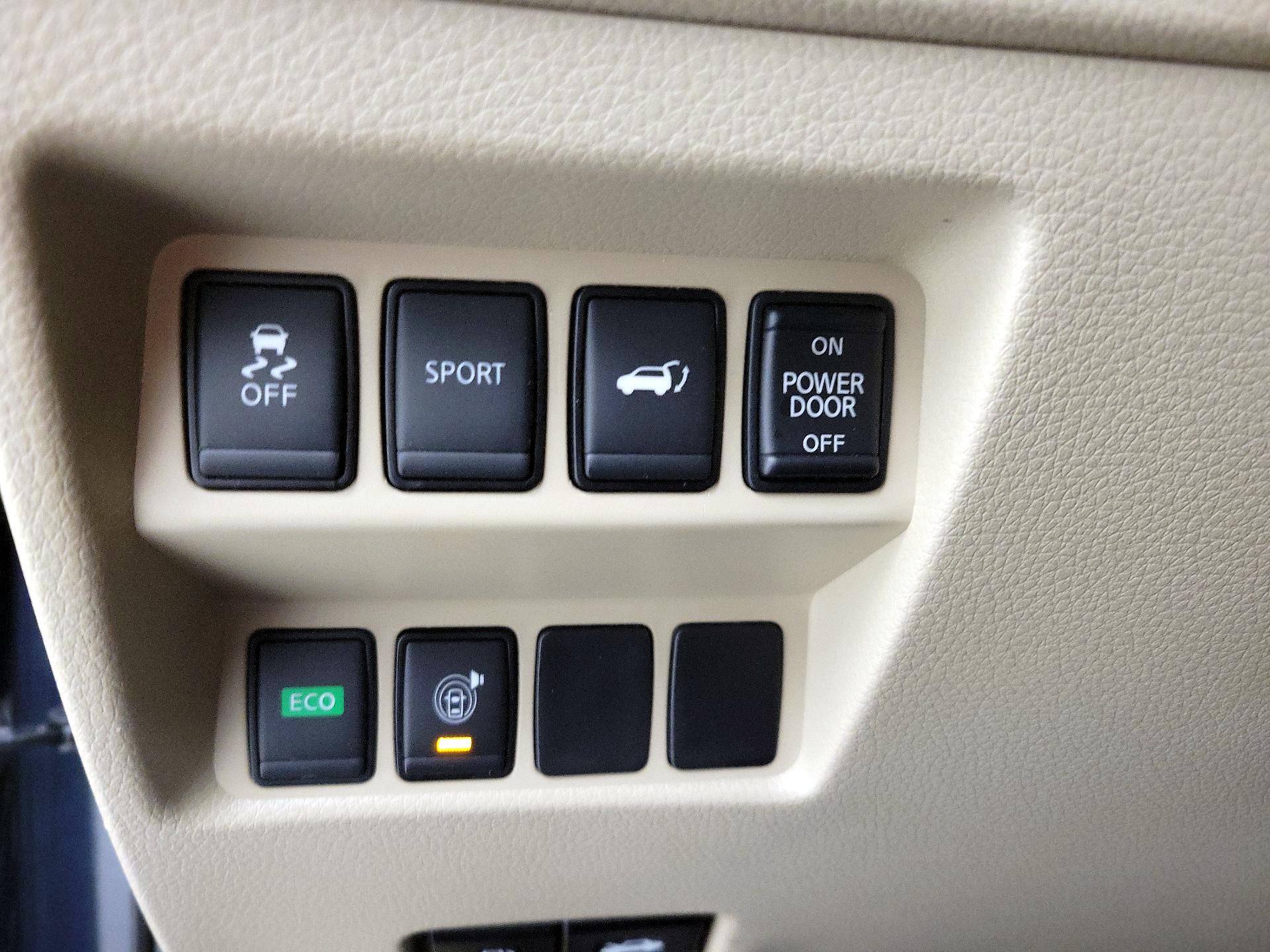 Thumbnail: 2016 Nissan Rogue - 13