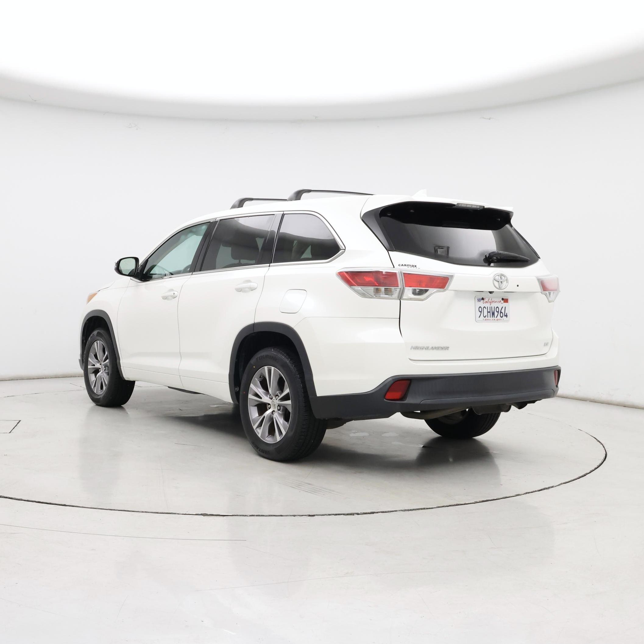 Thumbnail: 2015 Toyota Highlander - 2