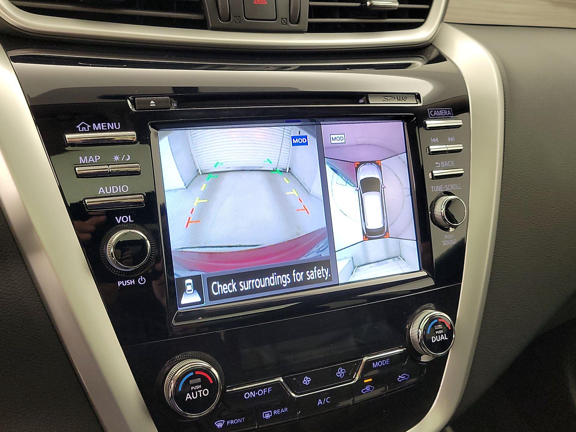 Thumbnail: 2016 Nissan Murano - 15