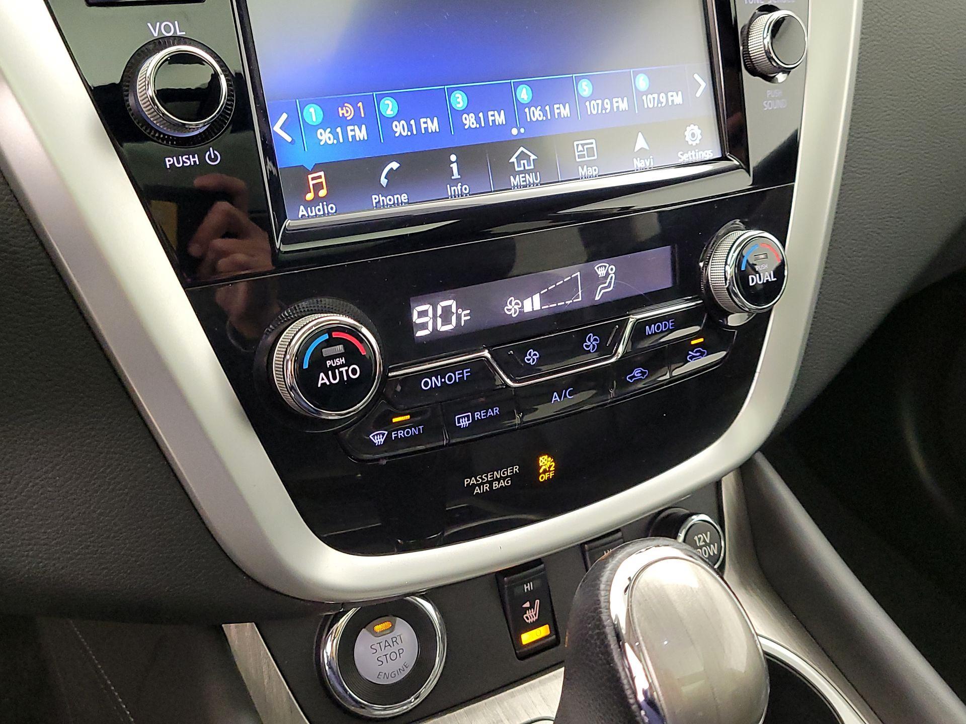 Thumbnail: 2016 Nissan Murano - 17