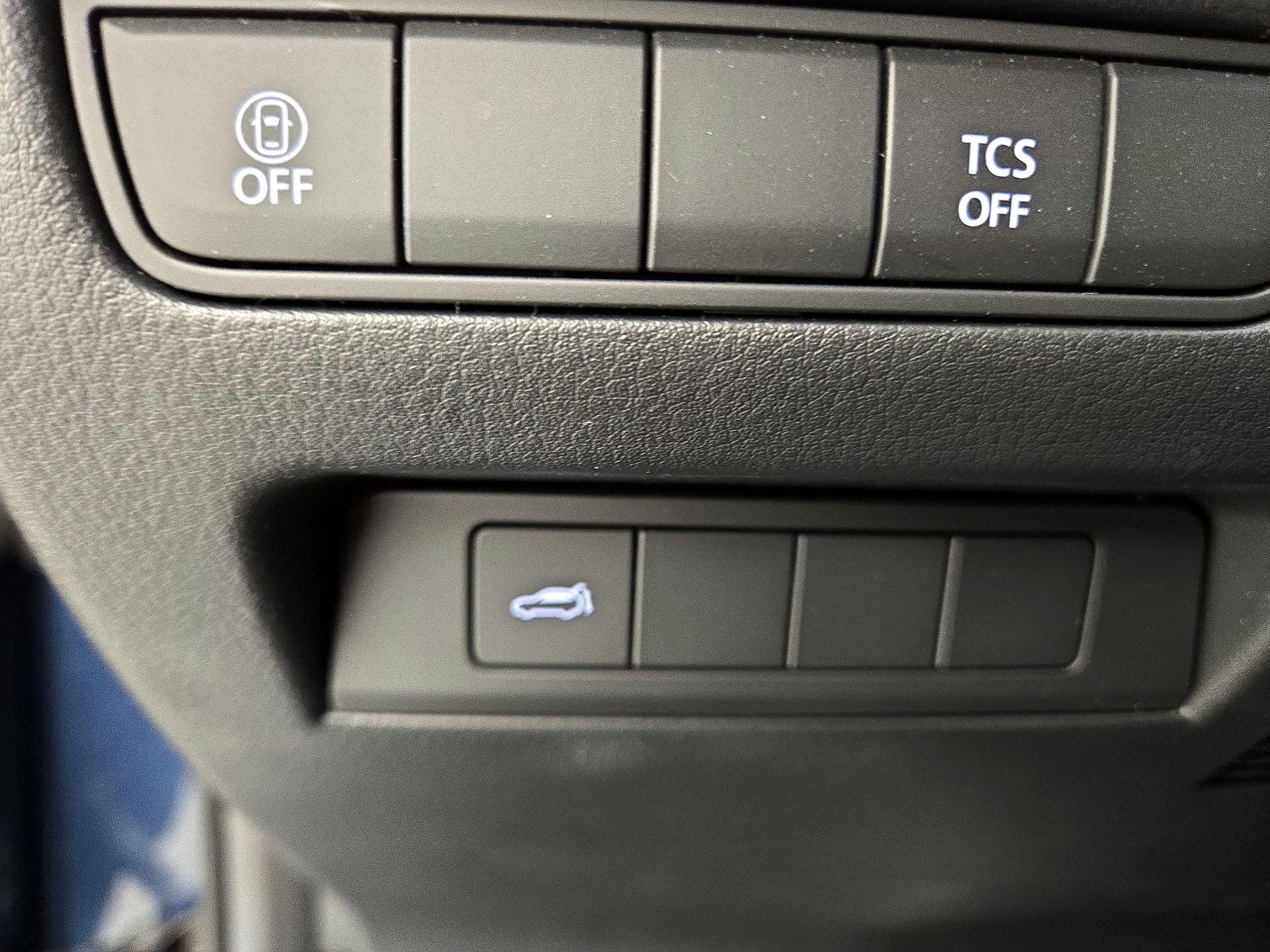 Thumbnail: 2025 Mazda CX-50 - 13