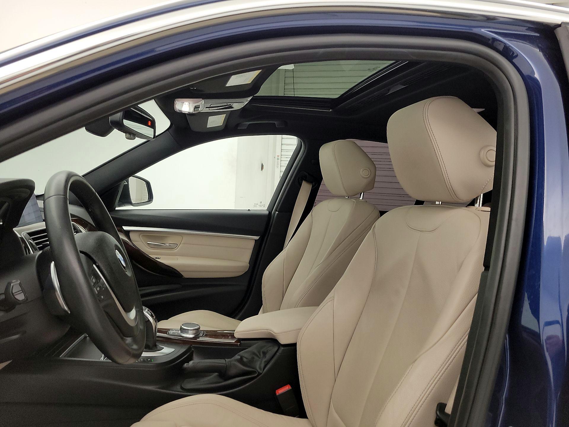 Thumbnail: 2018 BMW 3 Series - 20