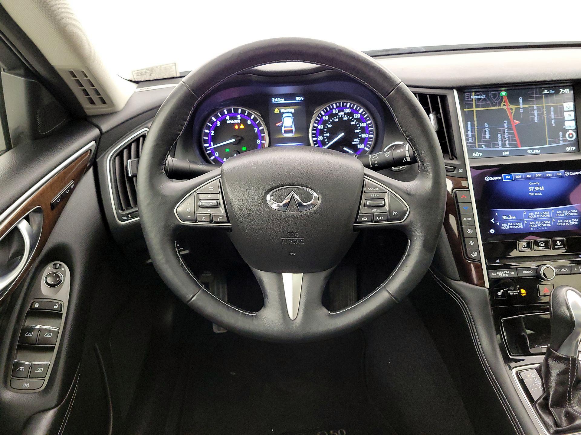 Thumbnail: 2014 INFINITI Q50 - 10