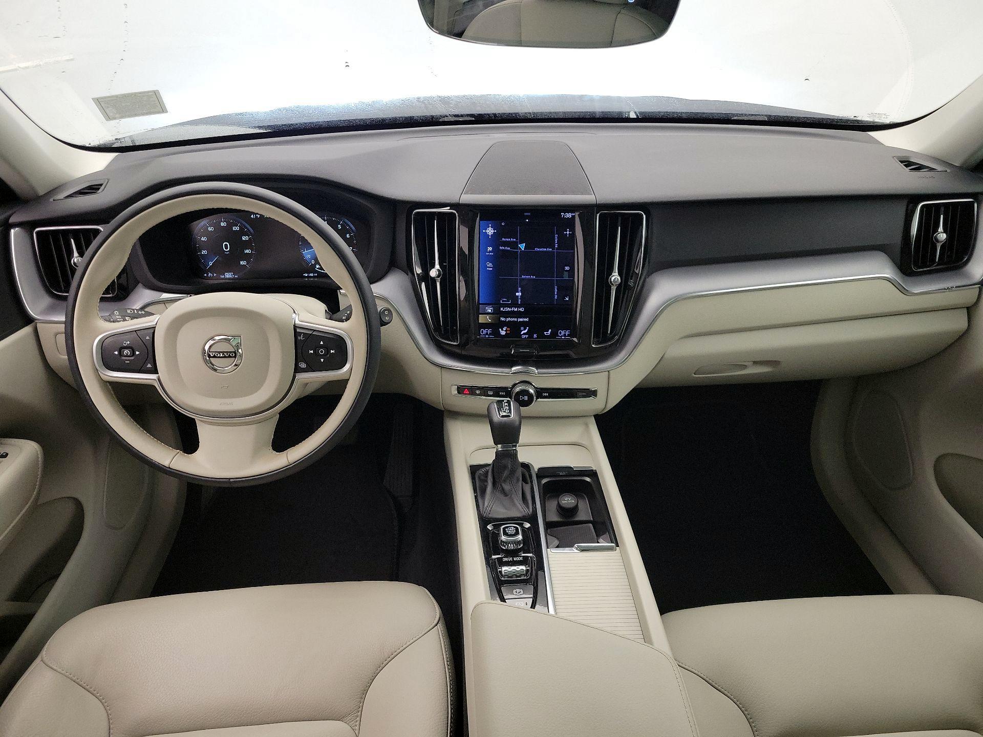 Thumbnail: 2021 Volvo XC60 - 9