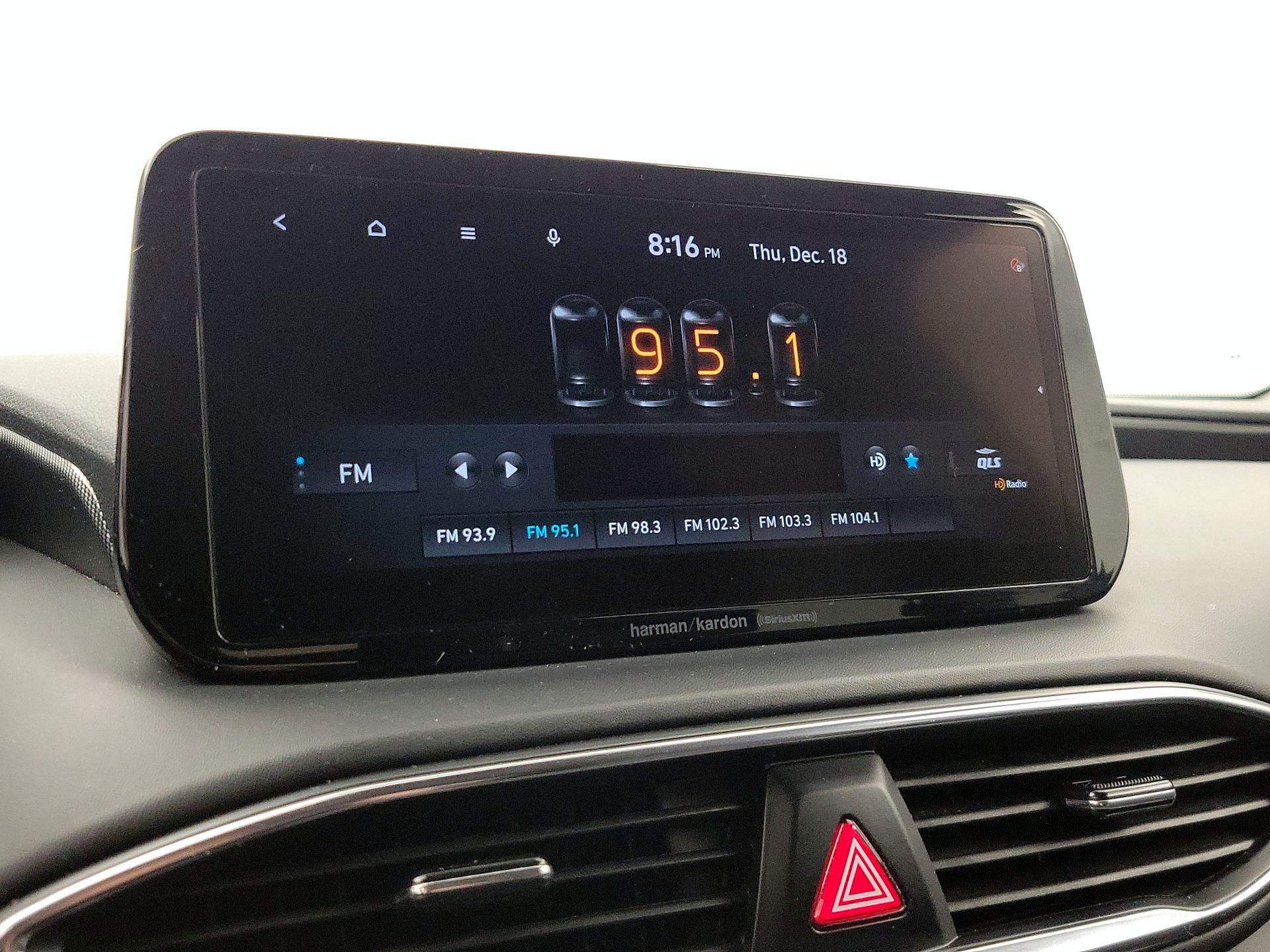 Thumbnail: 2022 Hyundai Santa Fe - 16