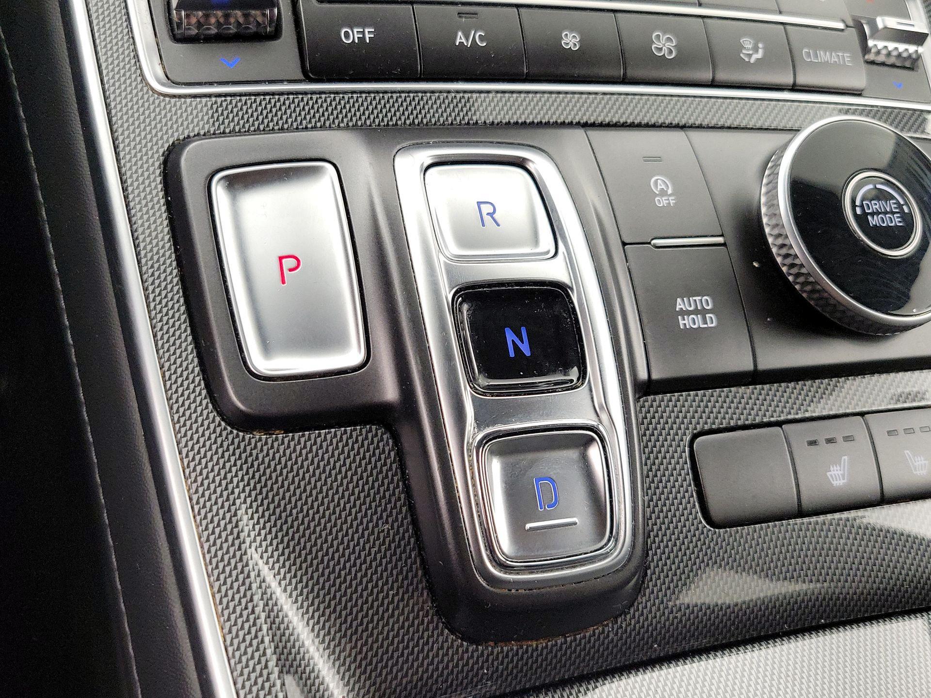 Thumbnail: 2022 Hyundai Santa Fe - 18