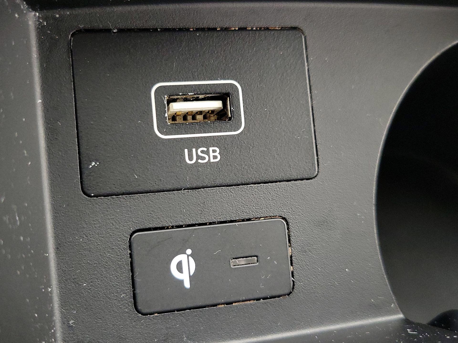 Thumbnail: 2022 Hyundai Santa Fe - 19