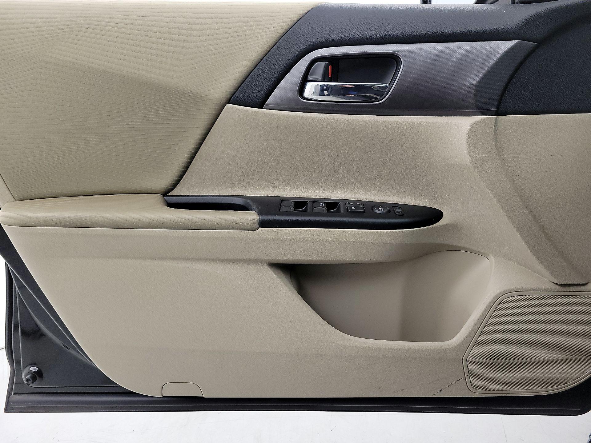 Thumbnail: 2014 Honda Accord - 12