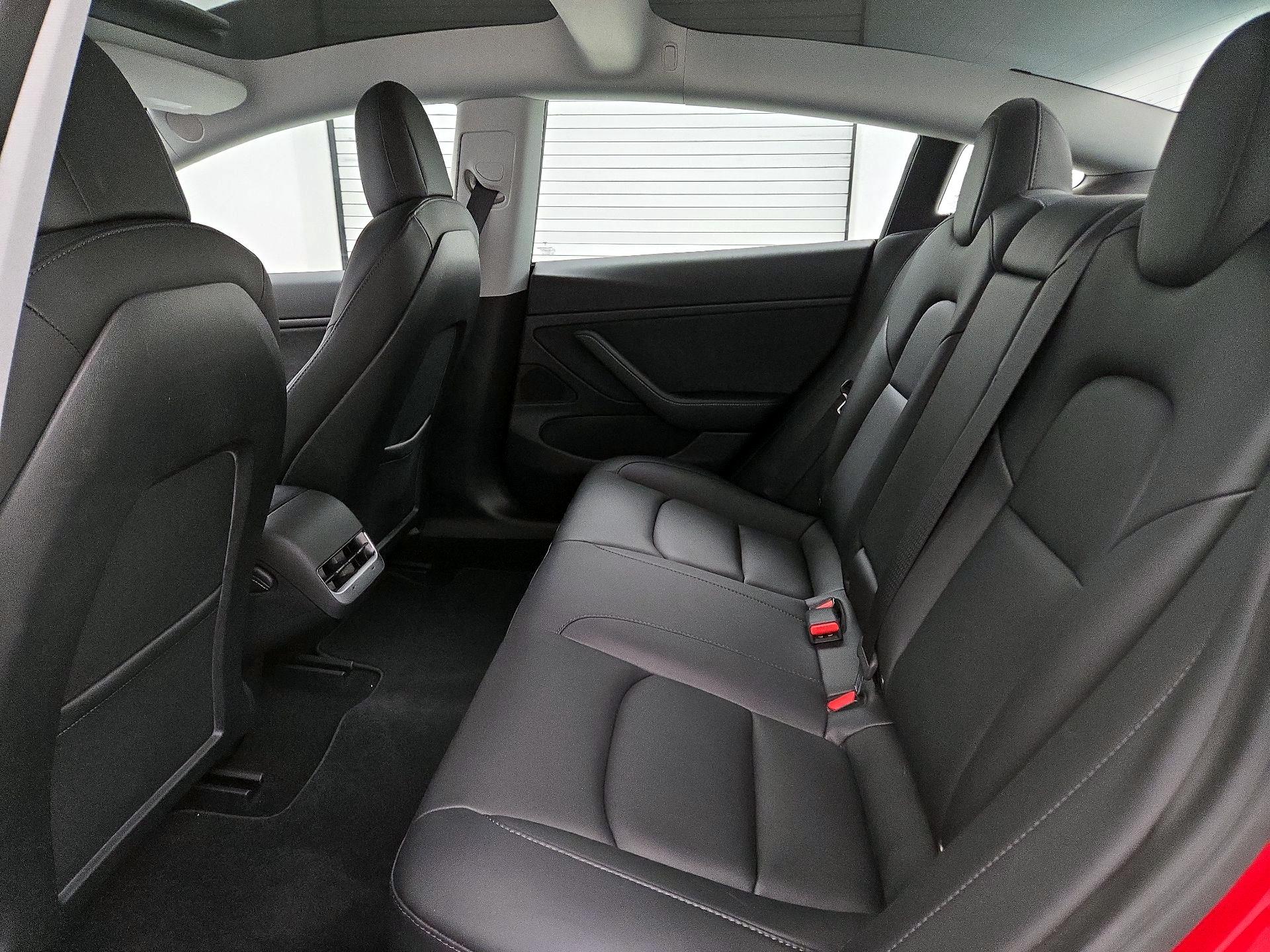 Thumbnail: 2021 Tesla Model 3 - 20