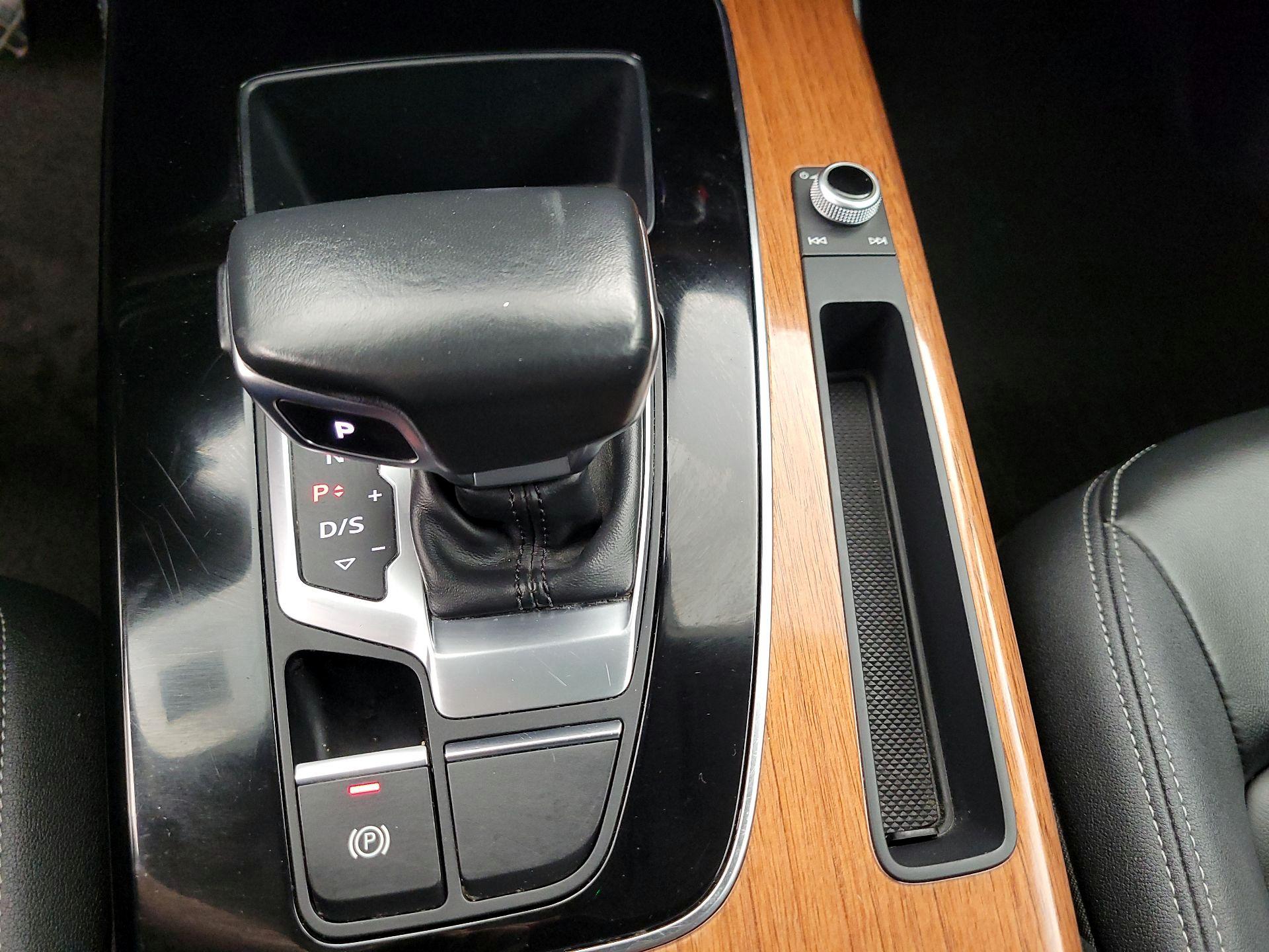 Thumbnail: 2021 Audi Q5 - 17