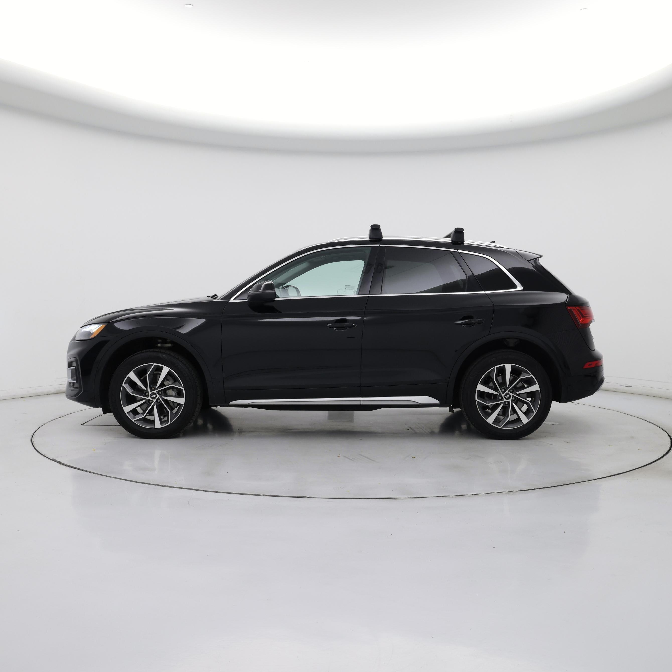 Thumbnail: 2021 Audi Q5 - 3