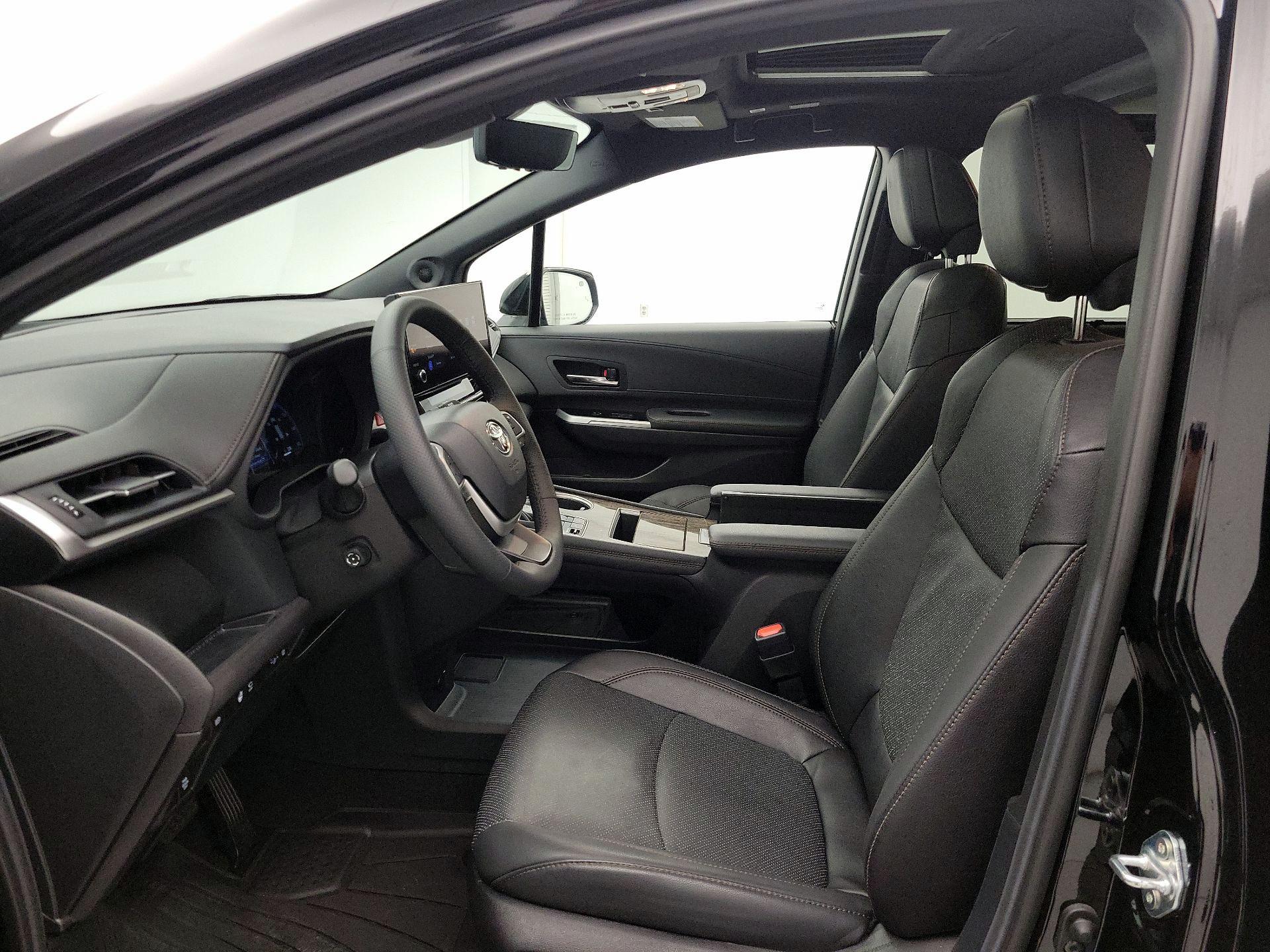 Thumbnail: 2025 Toyota Sienna - 11