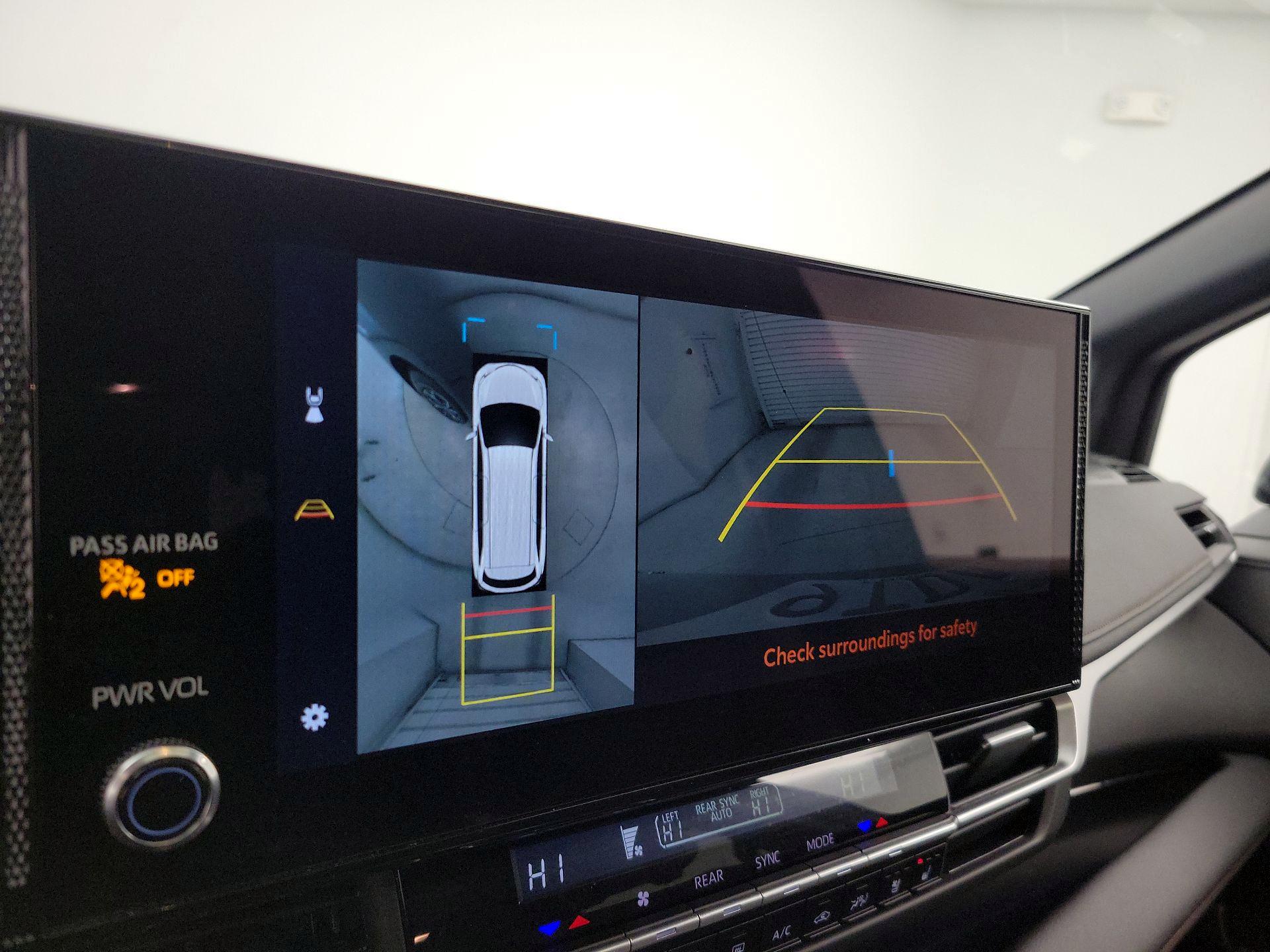 Thumbnail: 2025 Toyota Sienna - 14