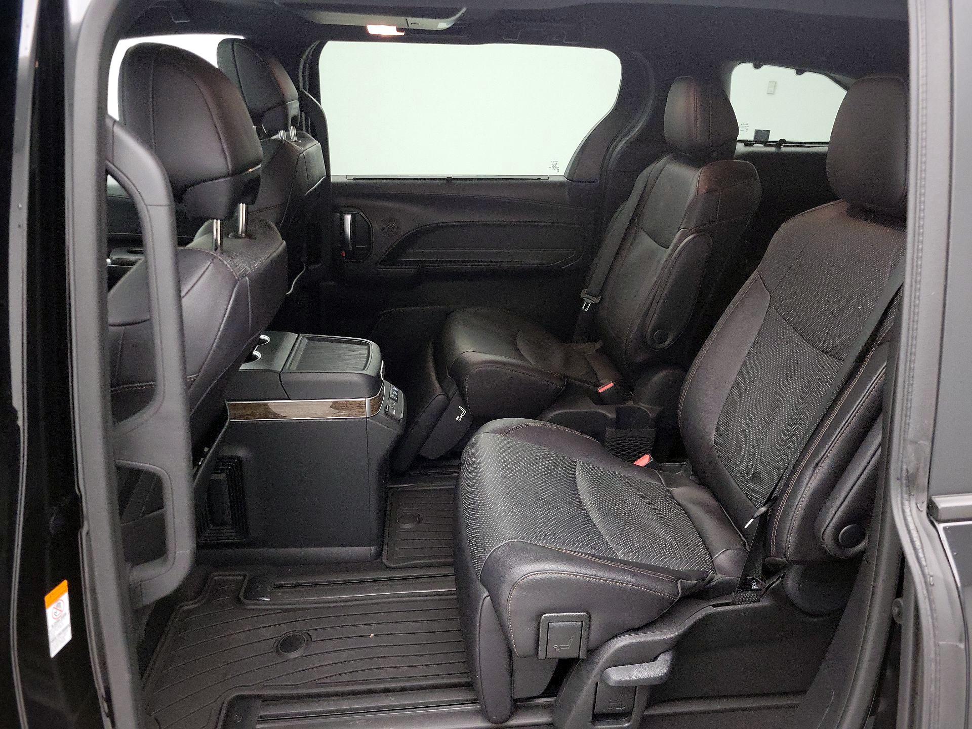 Thumbnail: 2025 Toyota Sienna - 19