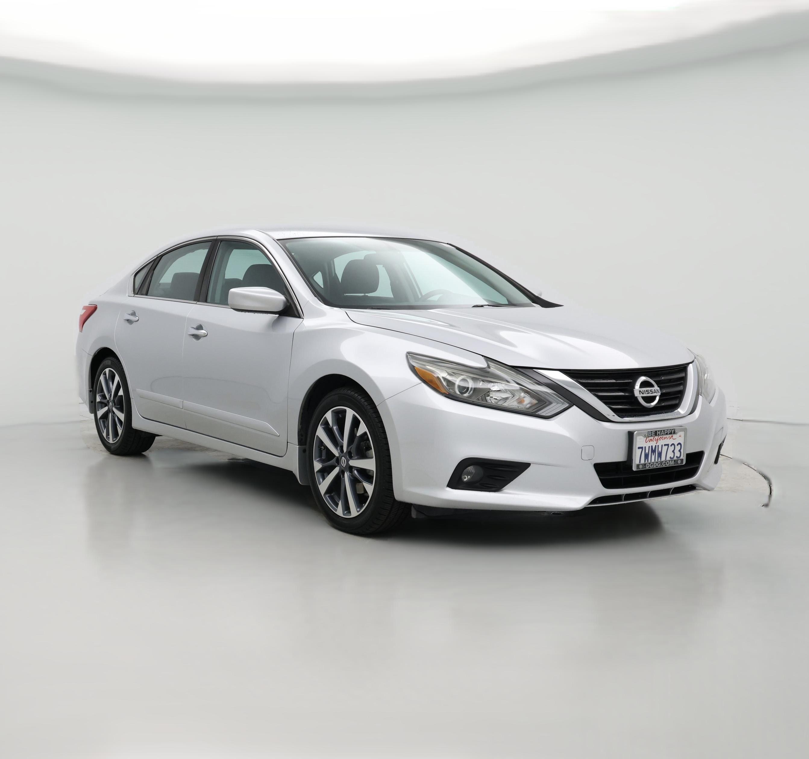 Thumbnail: 2016 Nissan Altima - 1