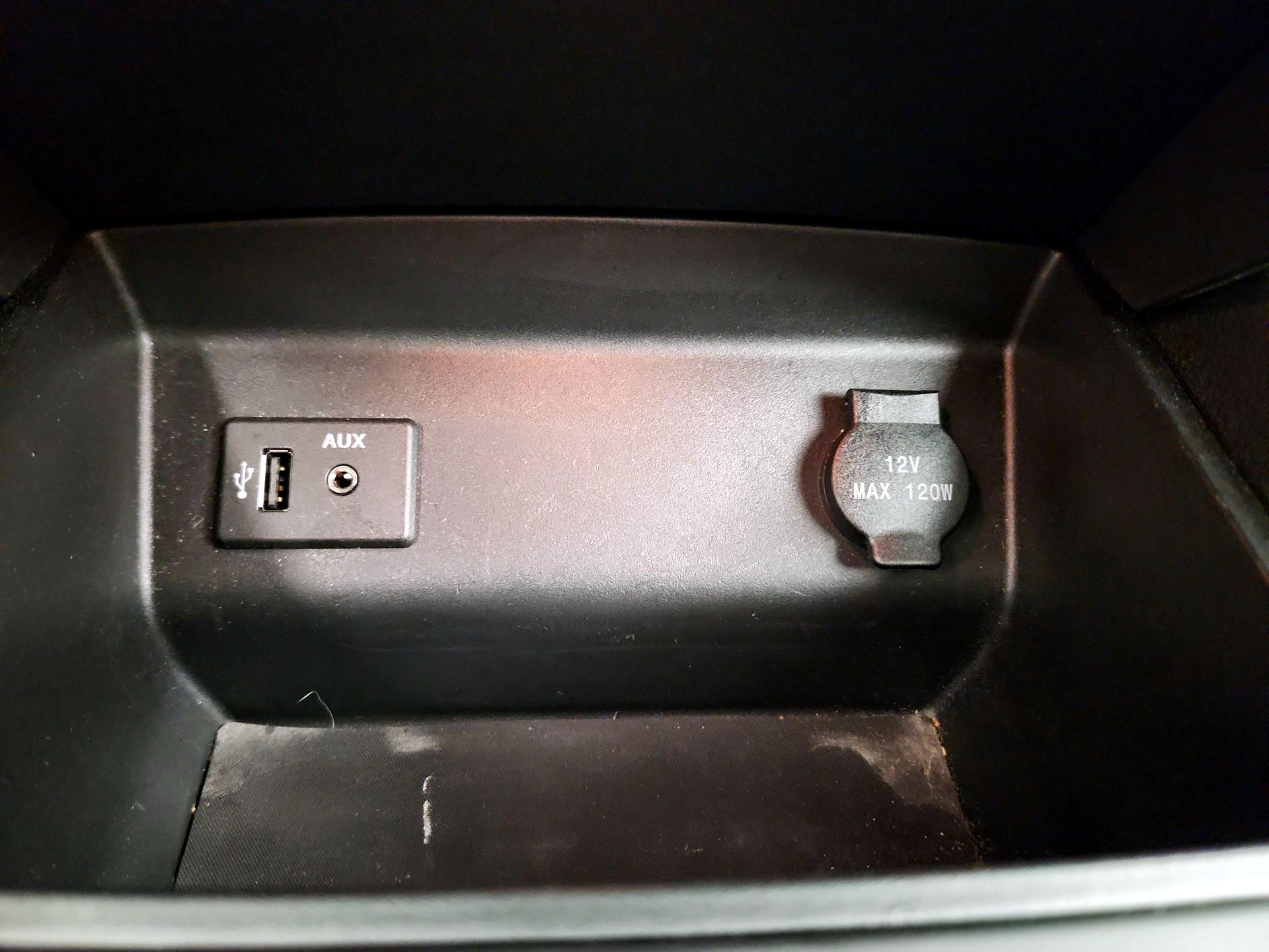 Thumbnail: 2016 Nissan Altima - 18