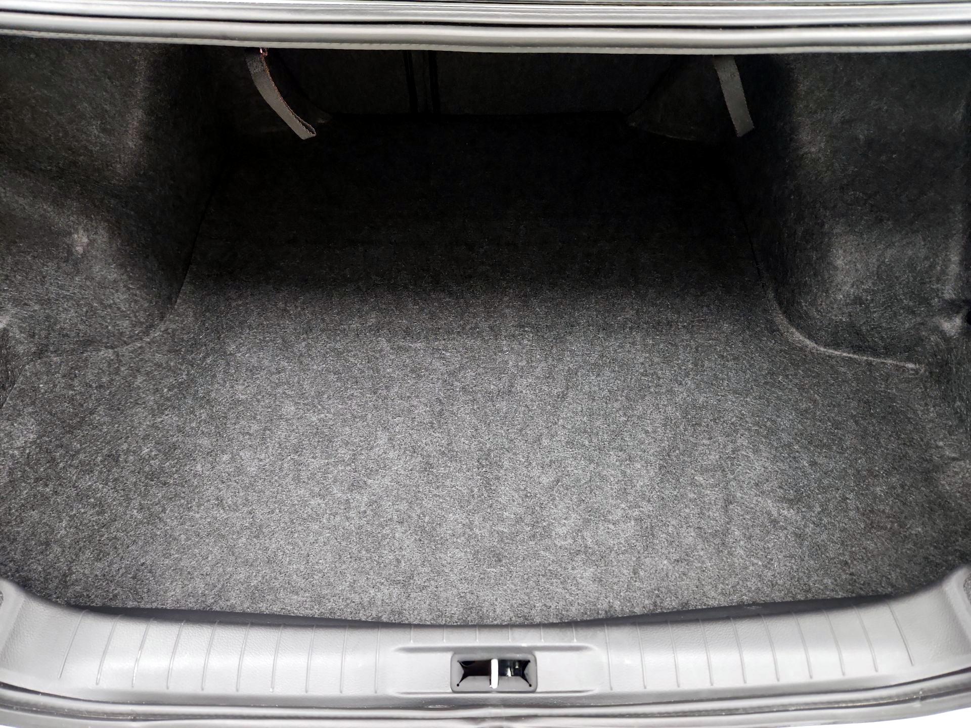 Thumbnail: 2016 Nissan Altima - 20