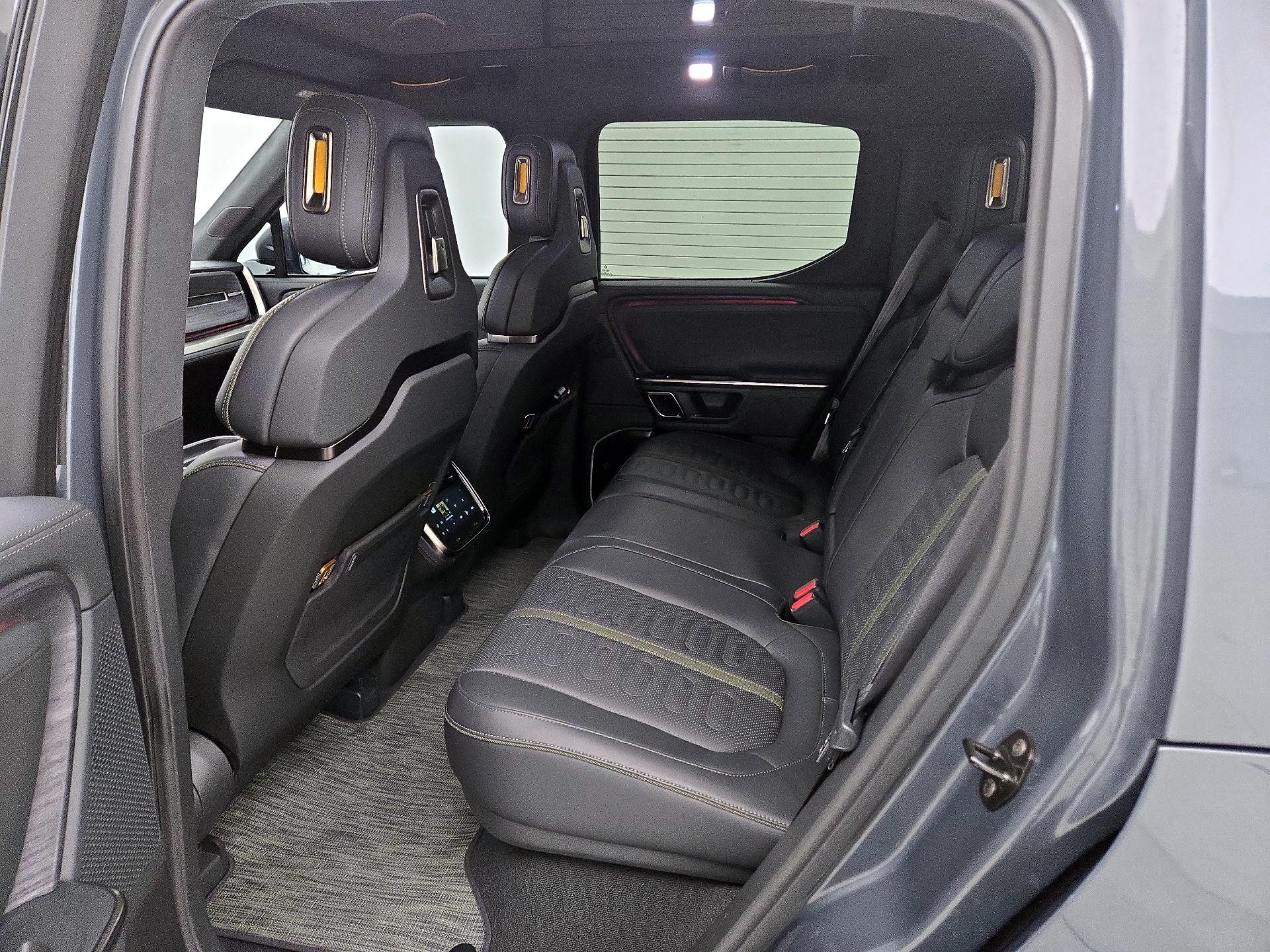 Thumbnail: 2024 Rivian R1T - 20