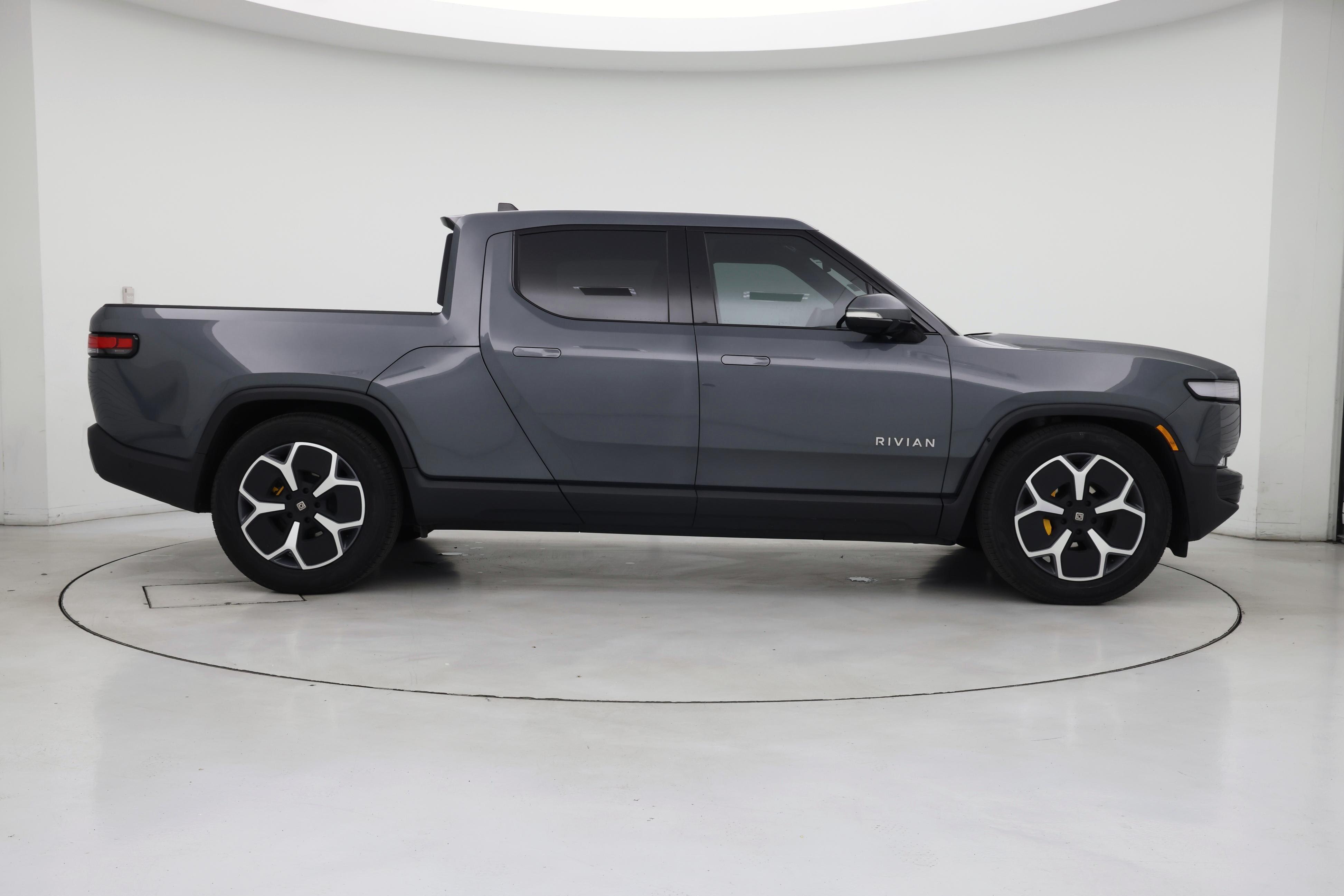 Thumbnail: 2024 Rivian R1T - 7