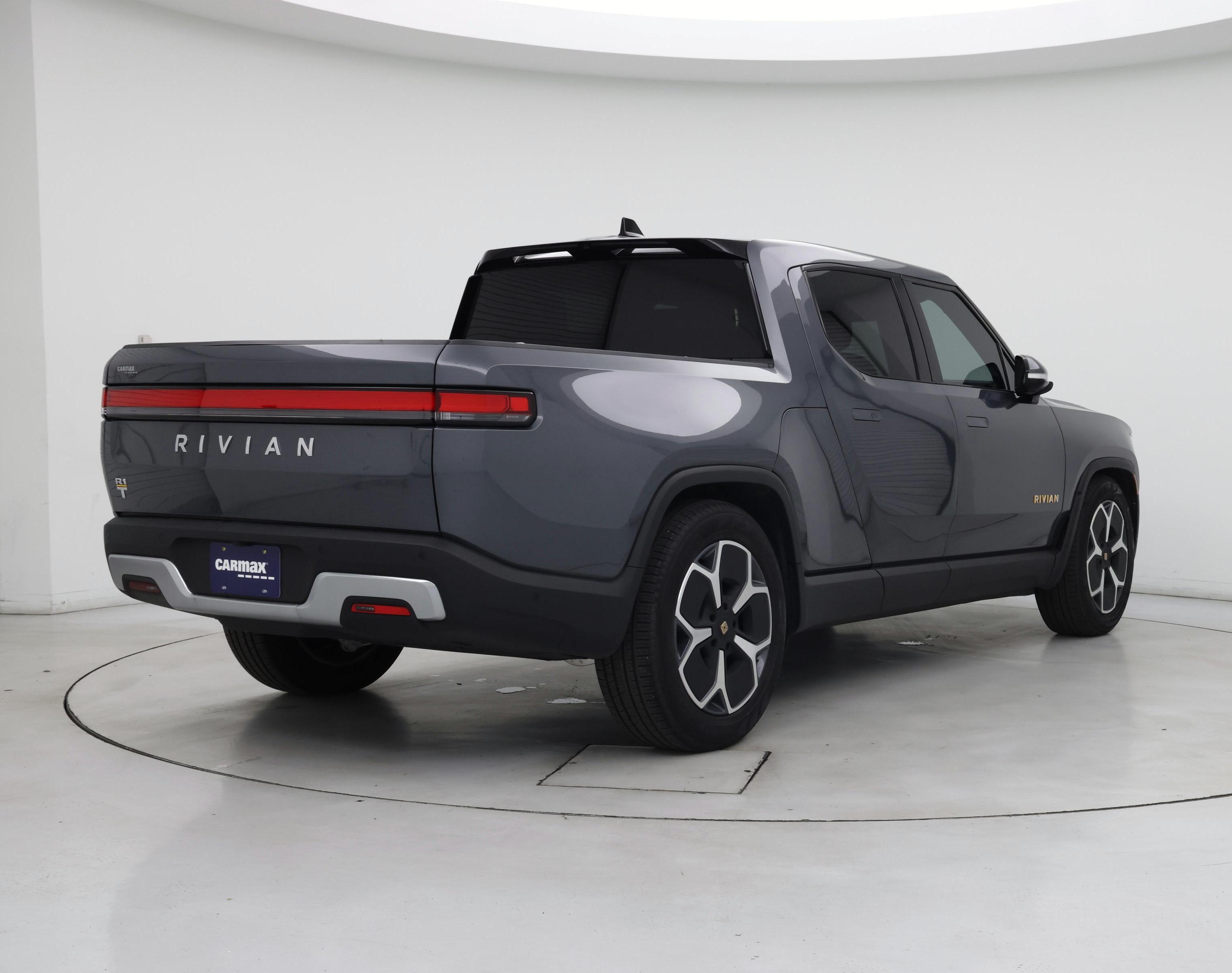 Thumbnail: 2024 Rivian R1T - 8