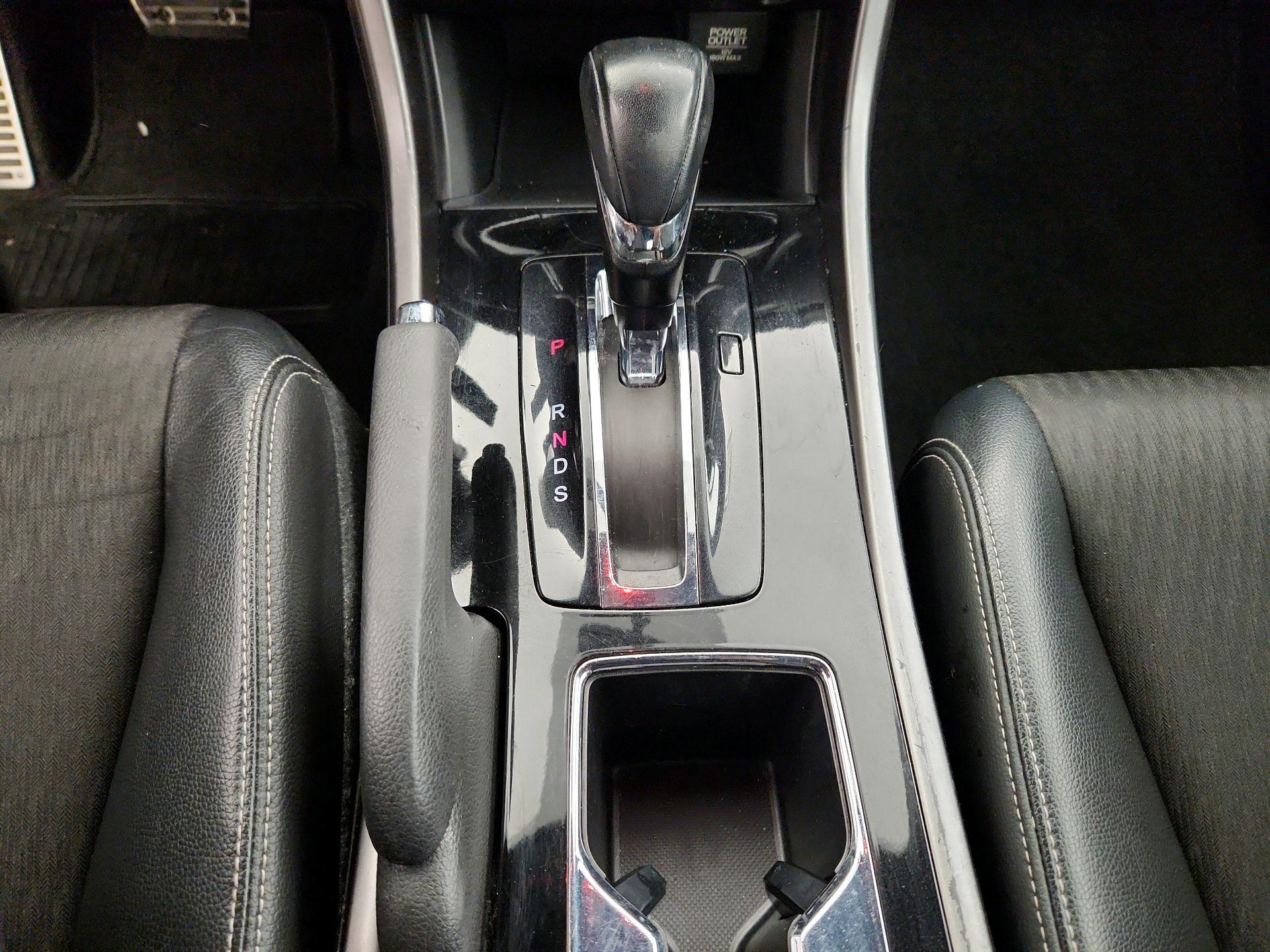 Thumbnail: 2017 Honda Accord - 17