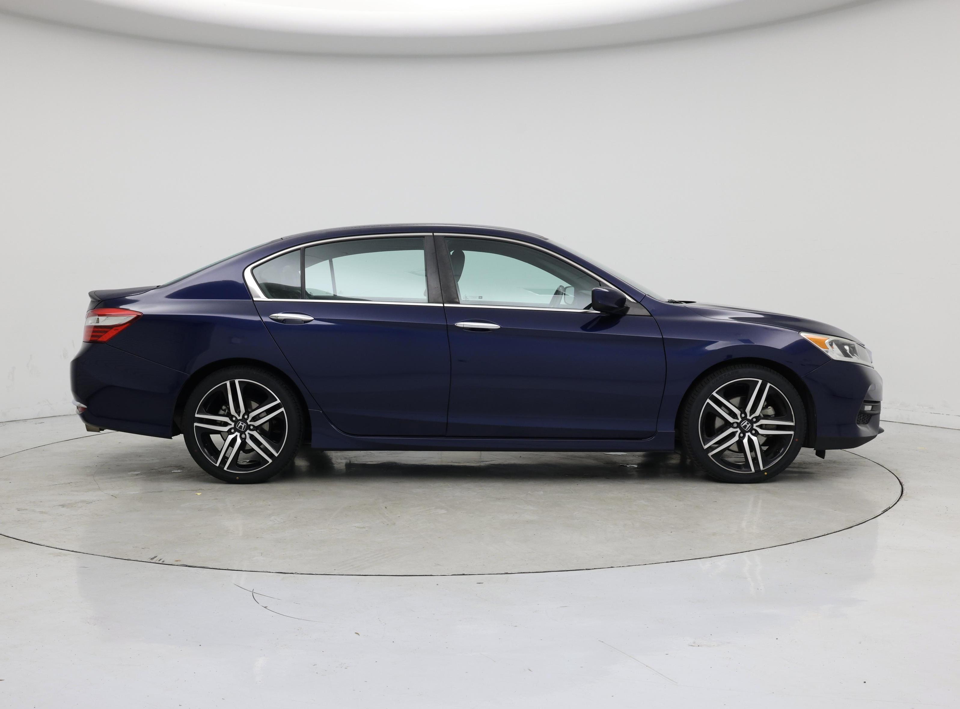 Thumbnail: 2017 Honda Accord - 7