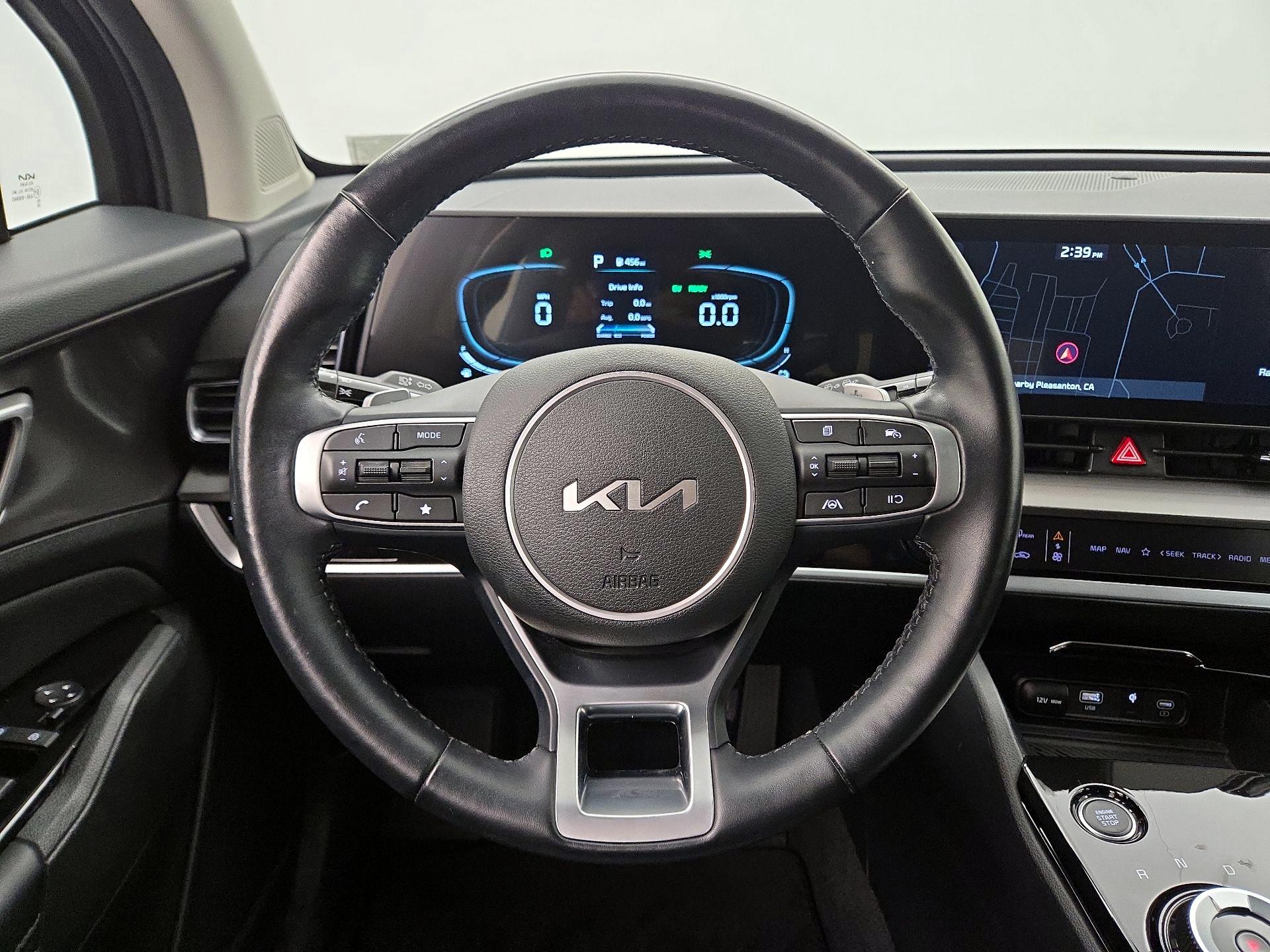Thumbnail: 2023 Kia Sportage - 10