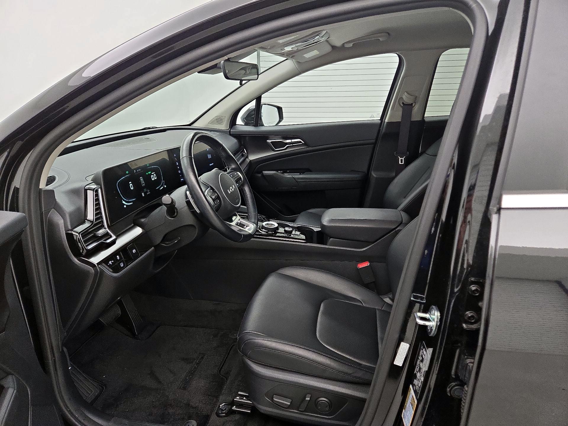 Thumbnail: 2023 Kia Sportage - 11