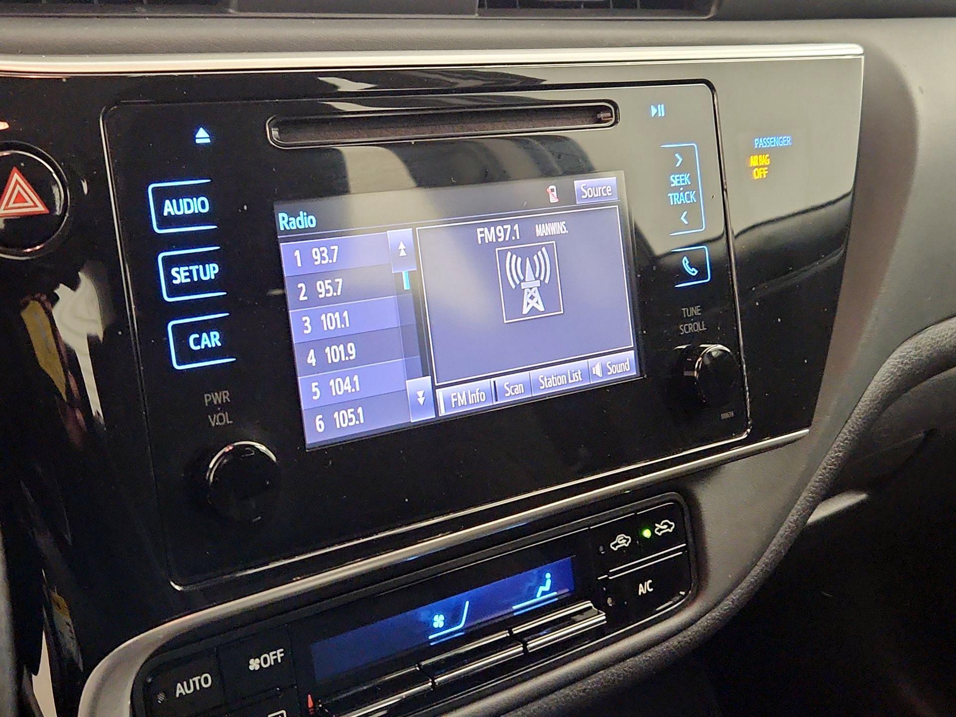 Thumbnail: 2019 Toyota Corolla - 15