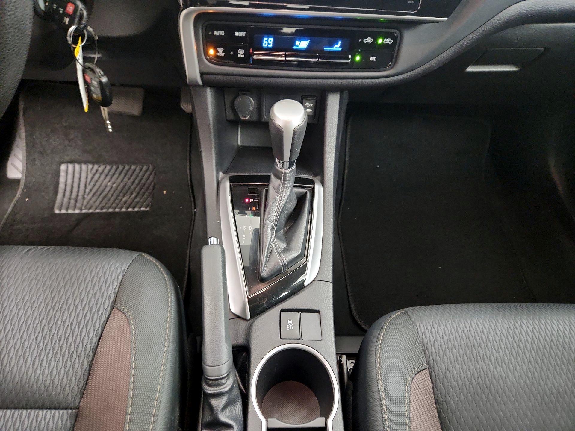 Thumbnail: 2019 Toyota Corolla - 17