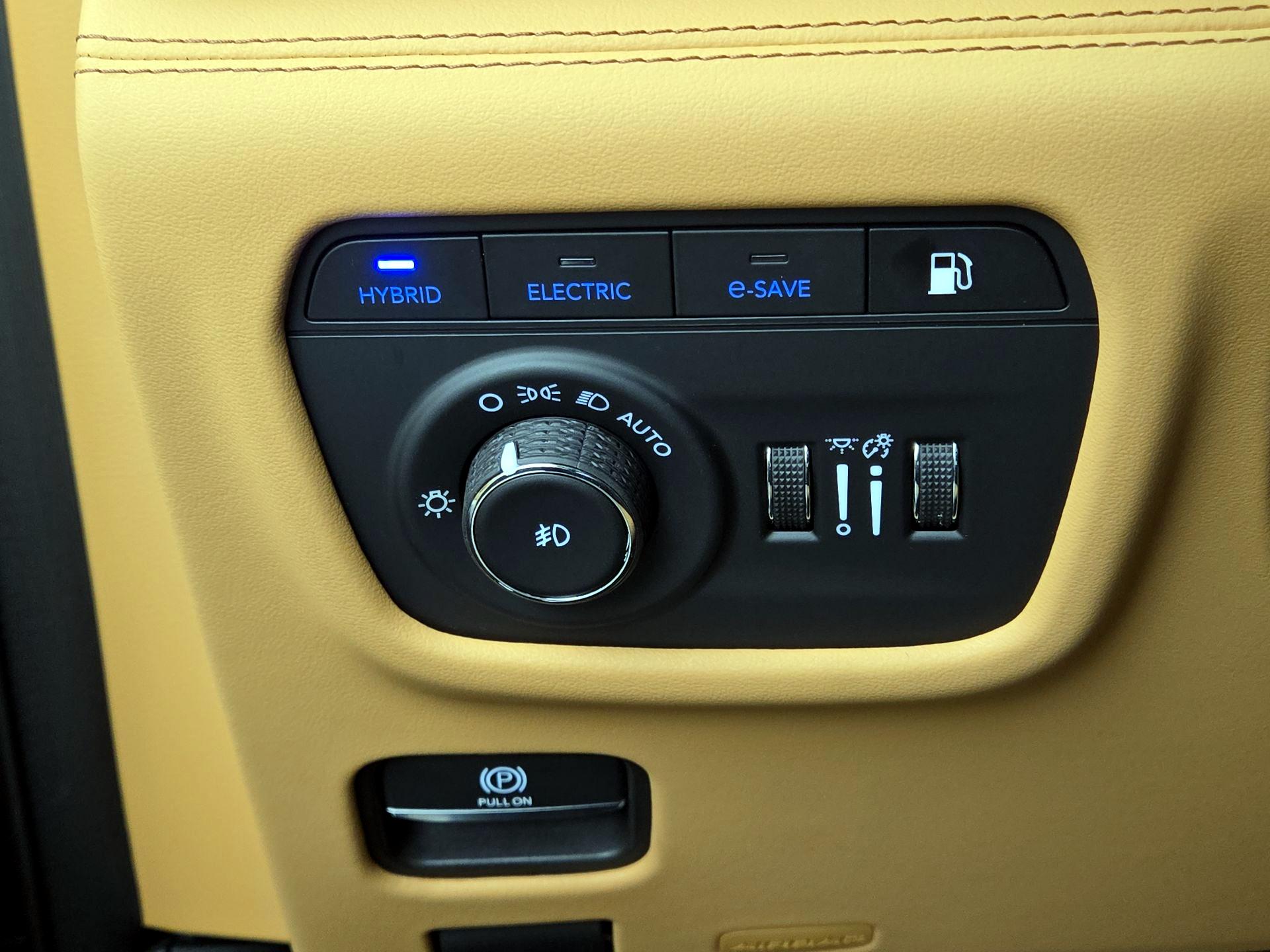 Thumbnail: 2022 Jeep Grand Cherokee - 13