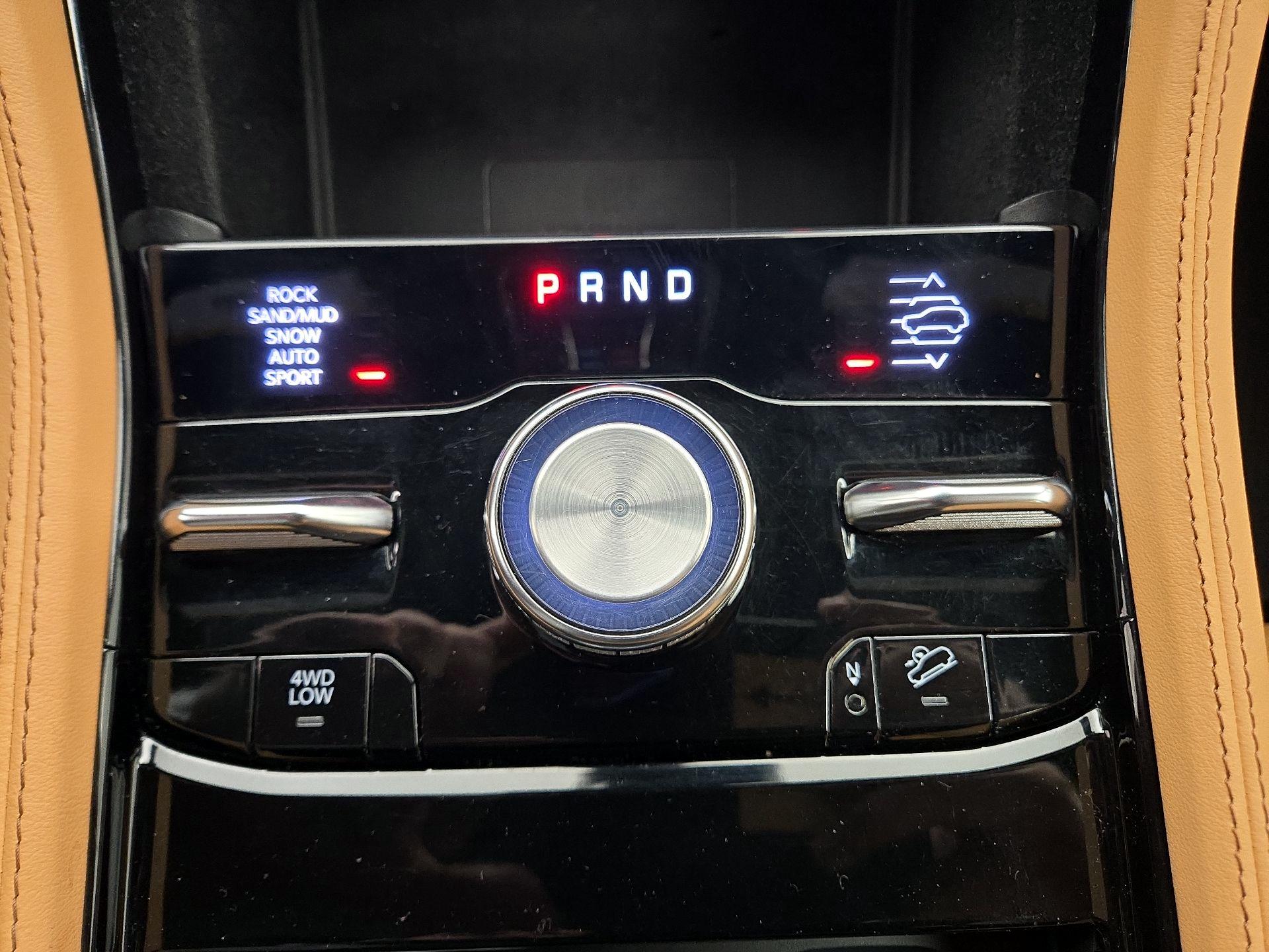 Thumbnail: 2022 Jeep Grand Cherokee - 18