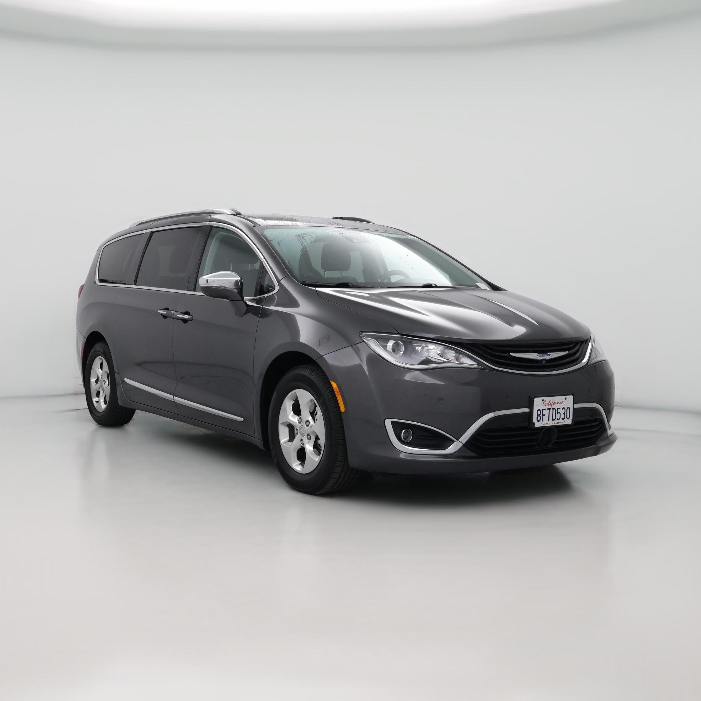 Thumbnail: 2018 Chrysler Pacifica - 1