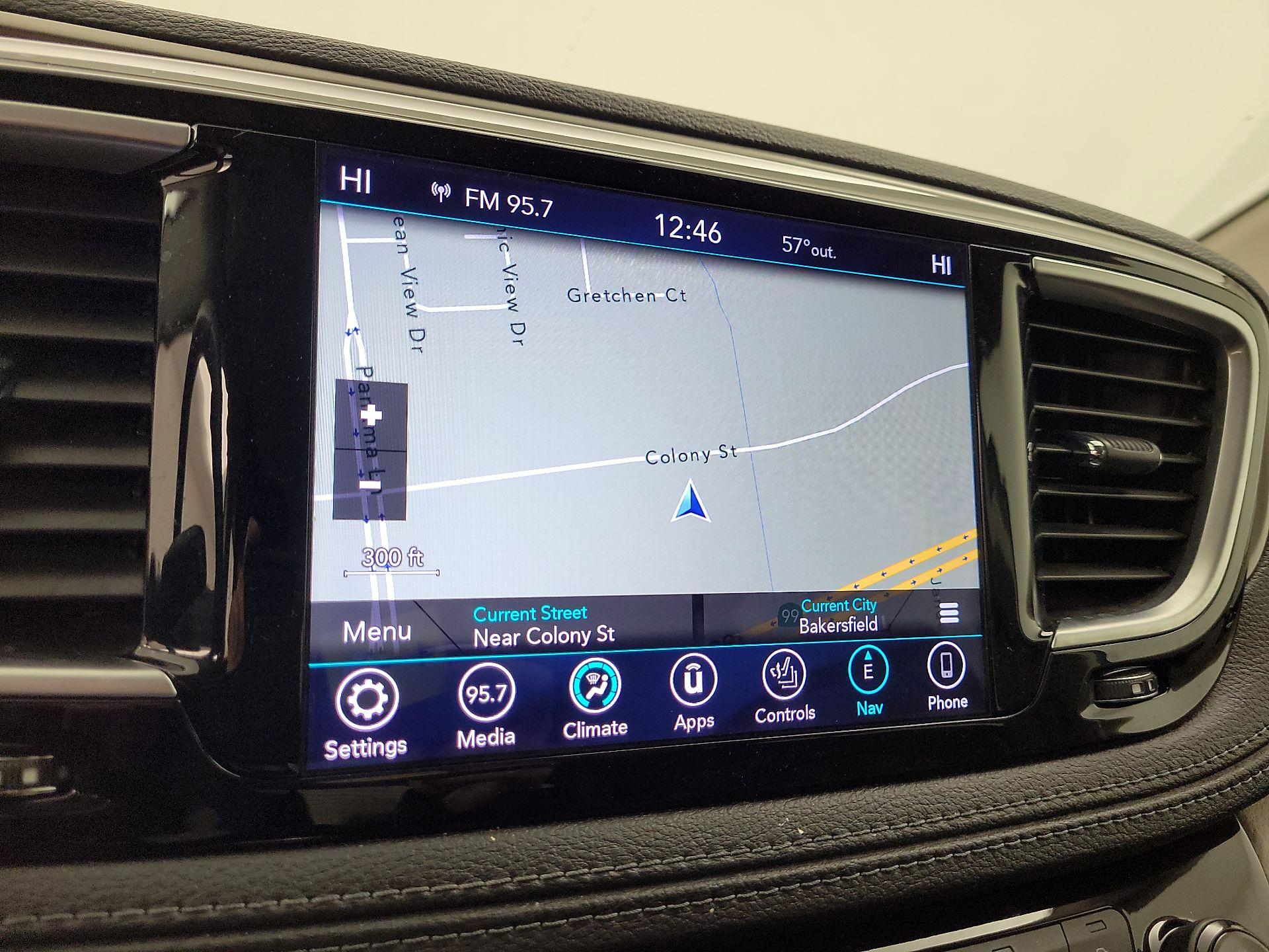 Thumbnail: 2018 Chrysler Pacifica - 14